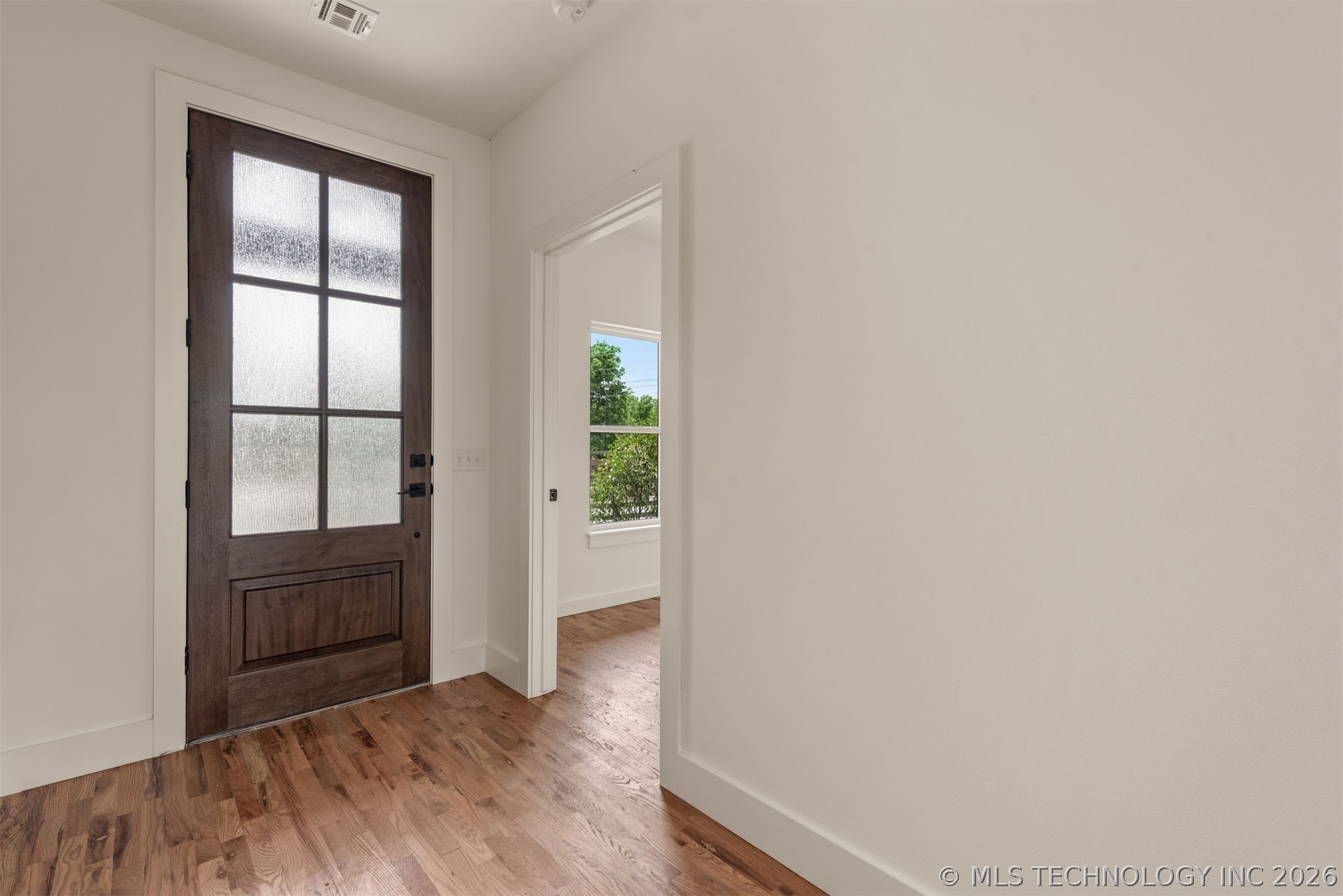 2402 E Northampton Street Property Photo 6