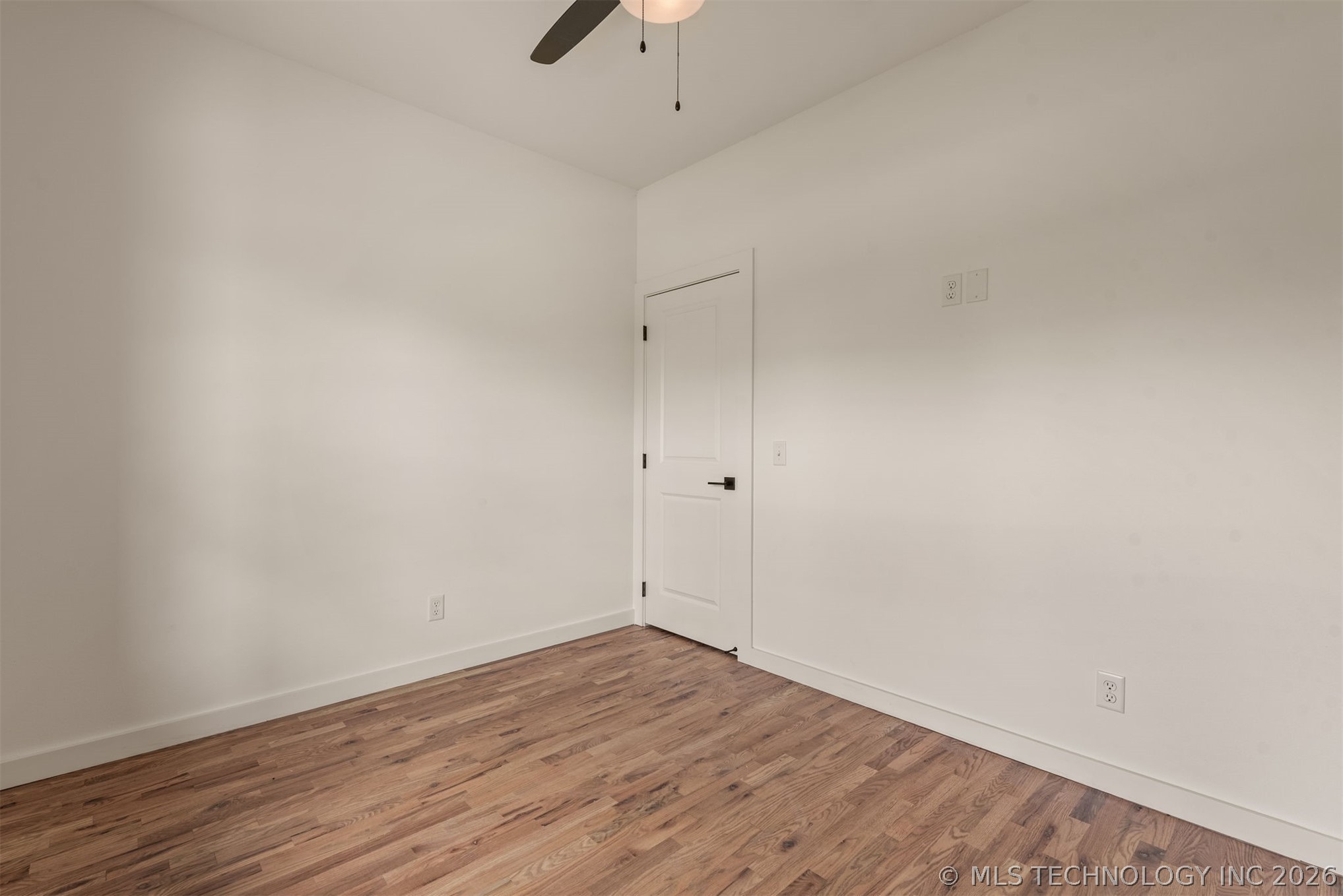 2402 E Northampton Street Property Photo 9