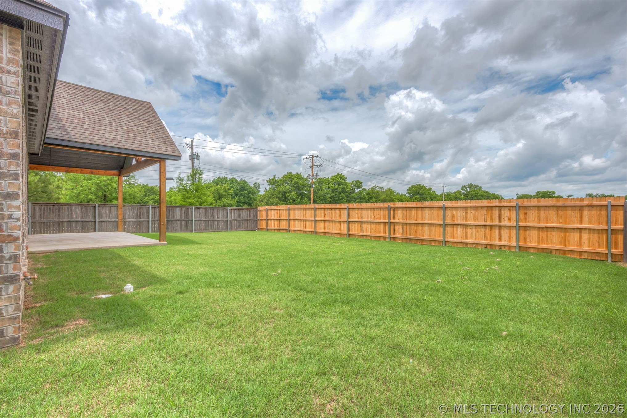 2402 E Northampton Street Property Photo 55