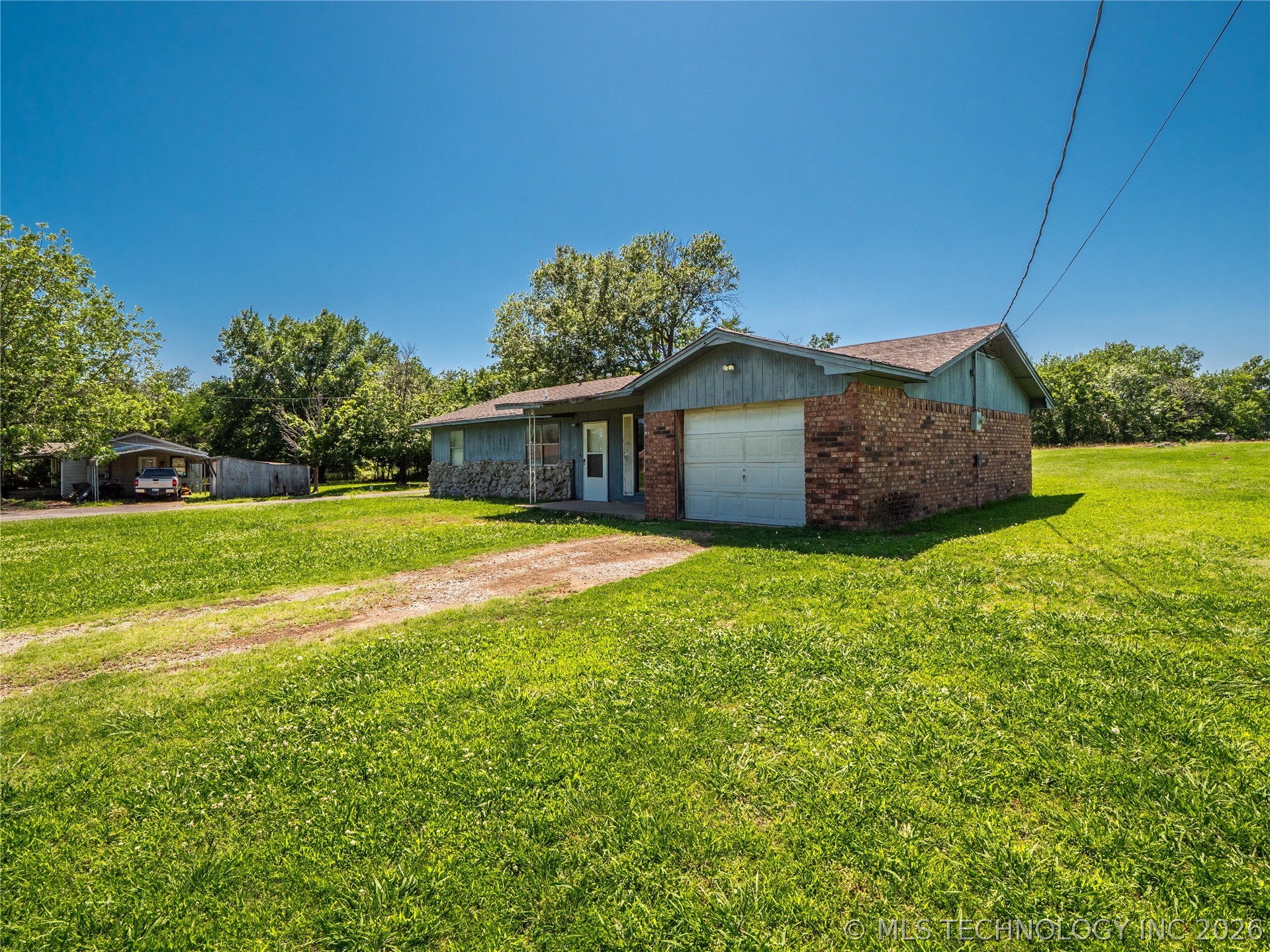 708 S 6th Street Property Photo 3