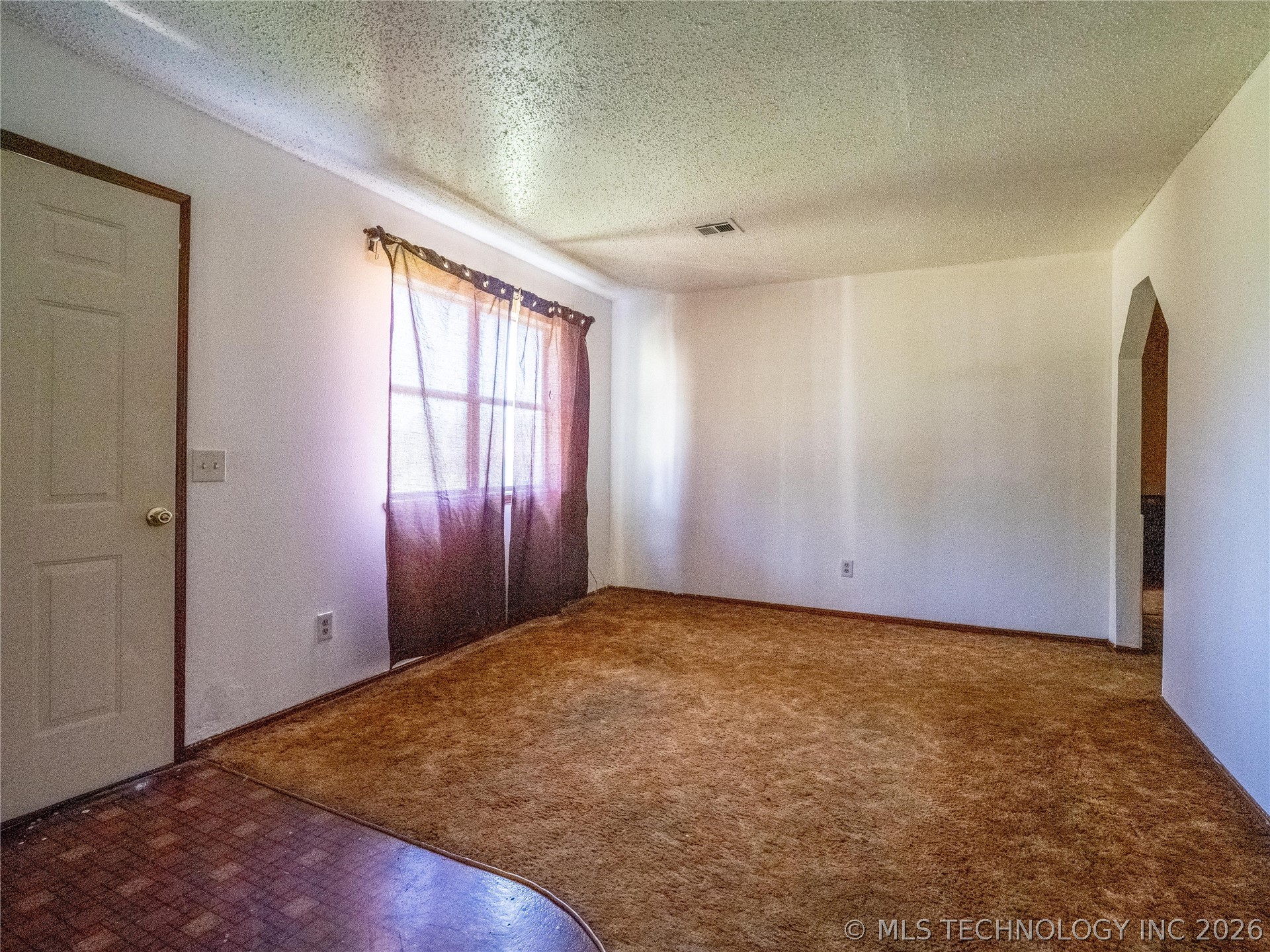 708 S 6th Street Property Photo 6