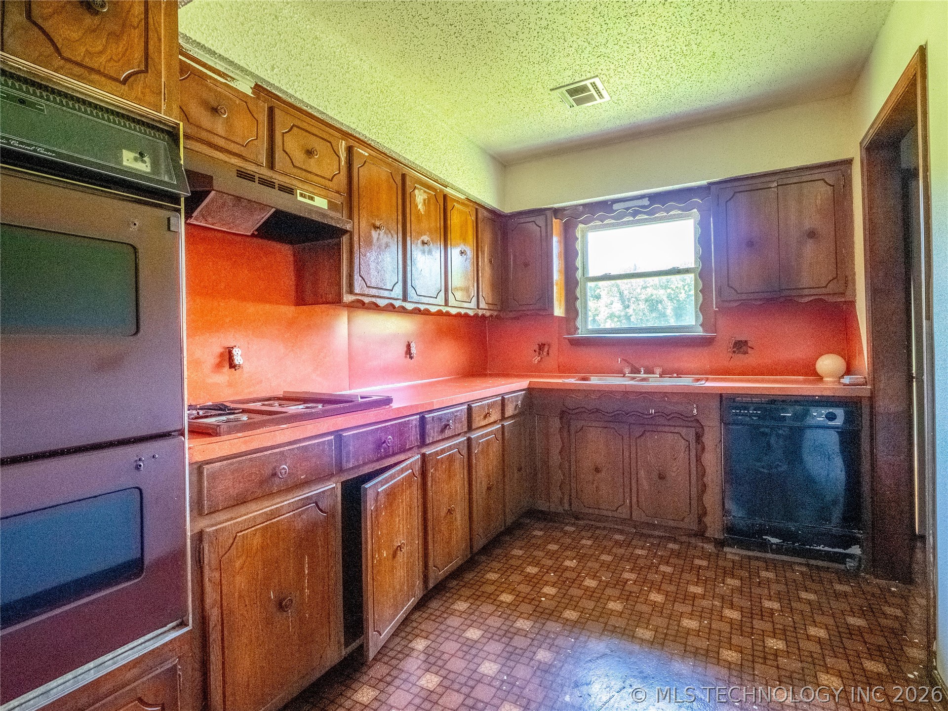 708 S 6th Street Property Photo 9