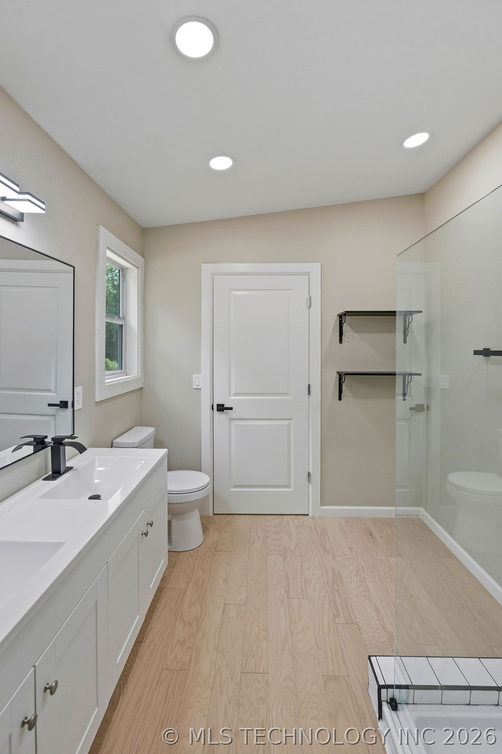 1011 N State Street Property Photo 8