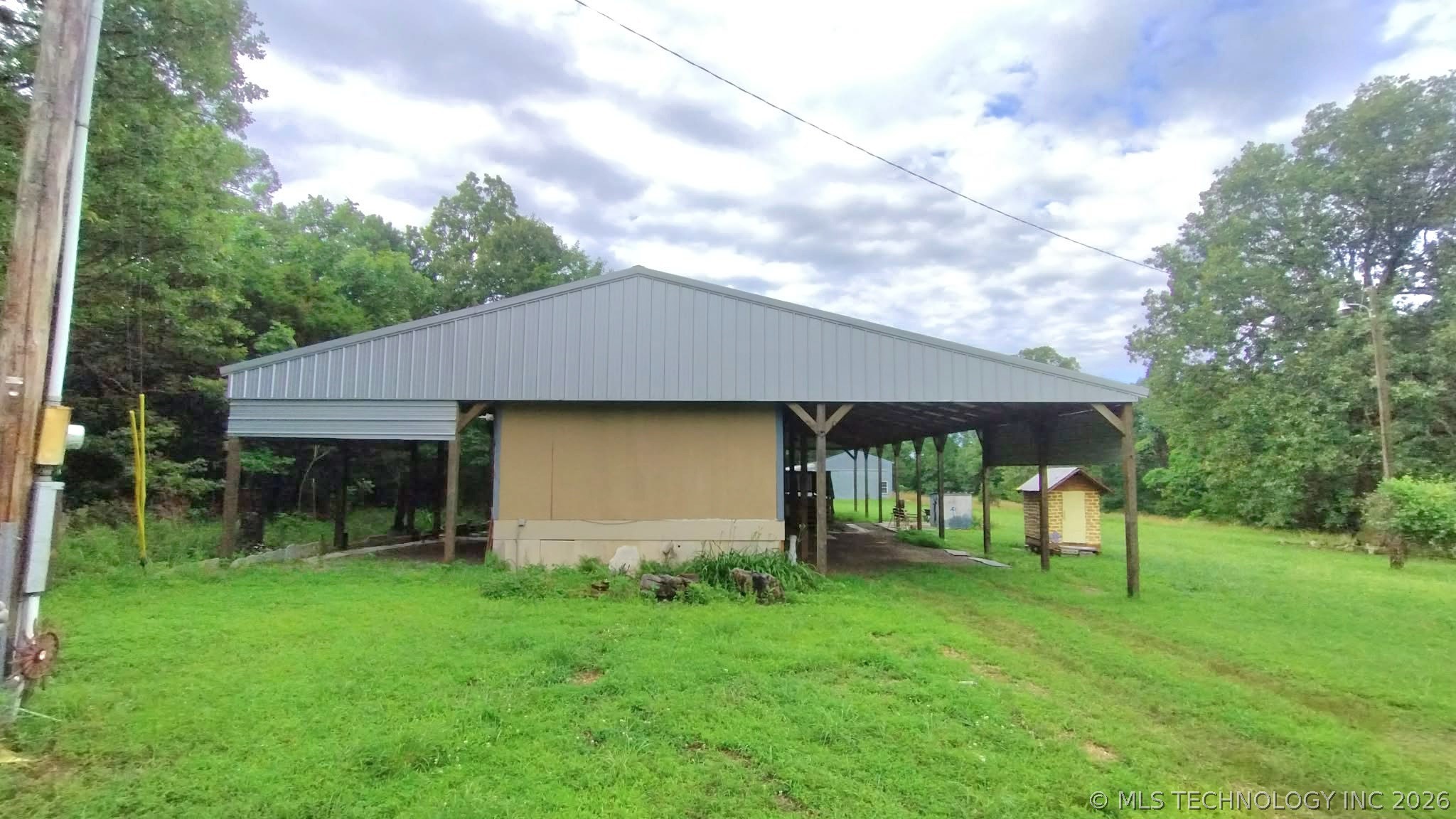 471195 E 713 Road Property Photo 42