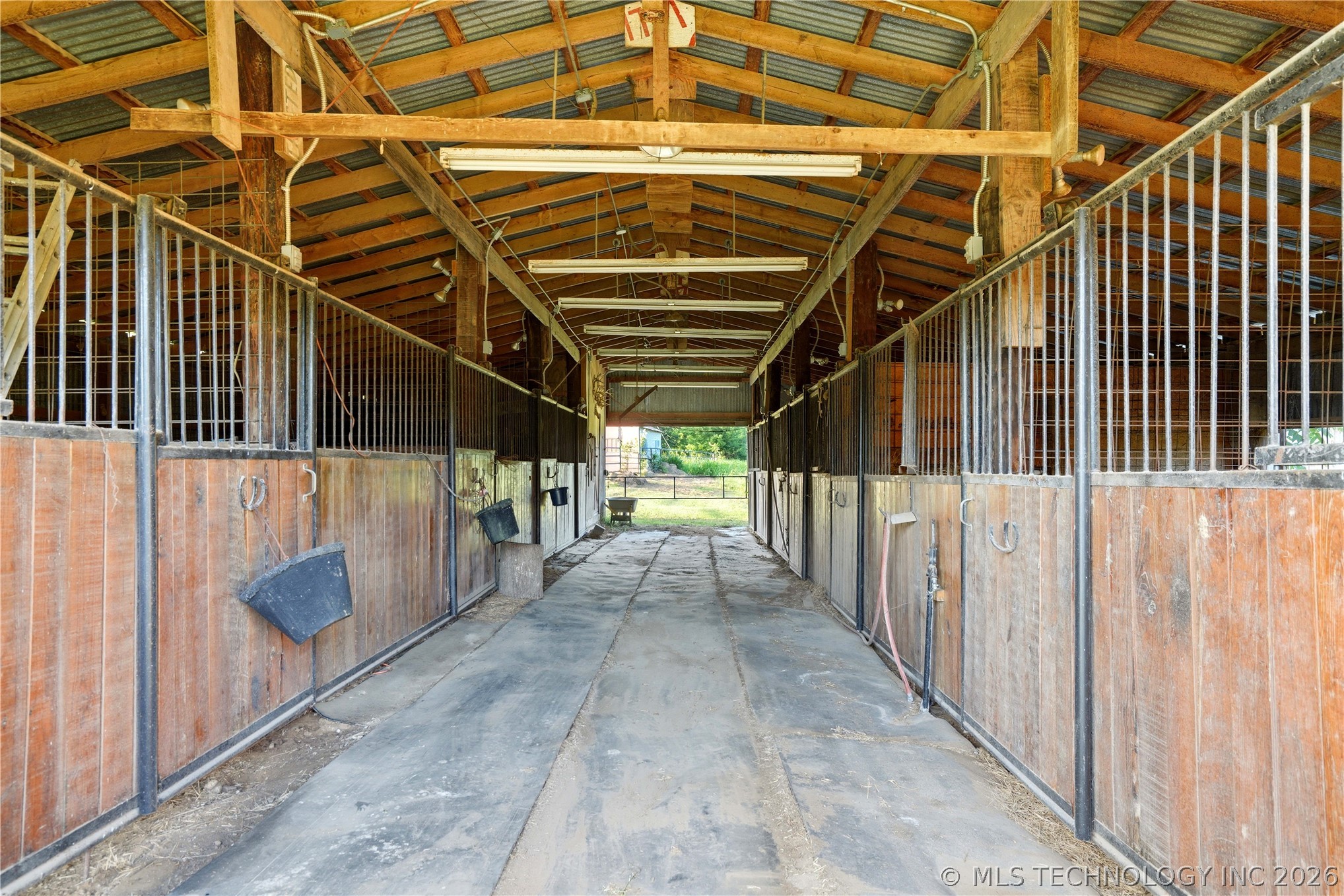 445312 Hwy 10a Property Photo 21