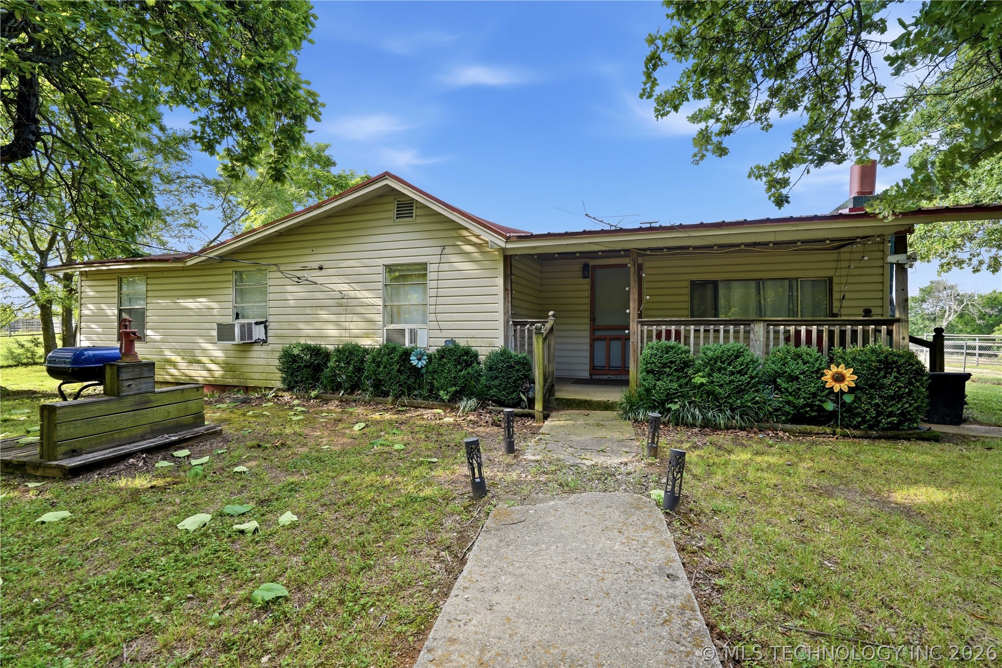 445312 Hwy 10a Property Photo 49