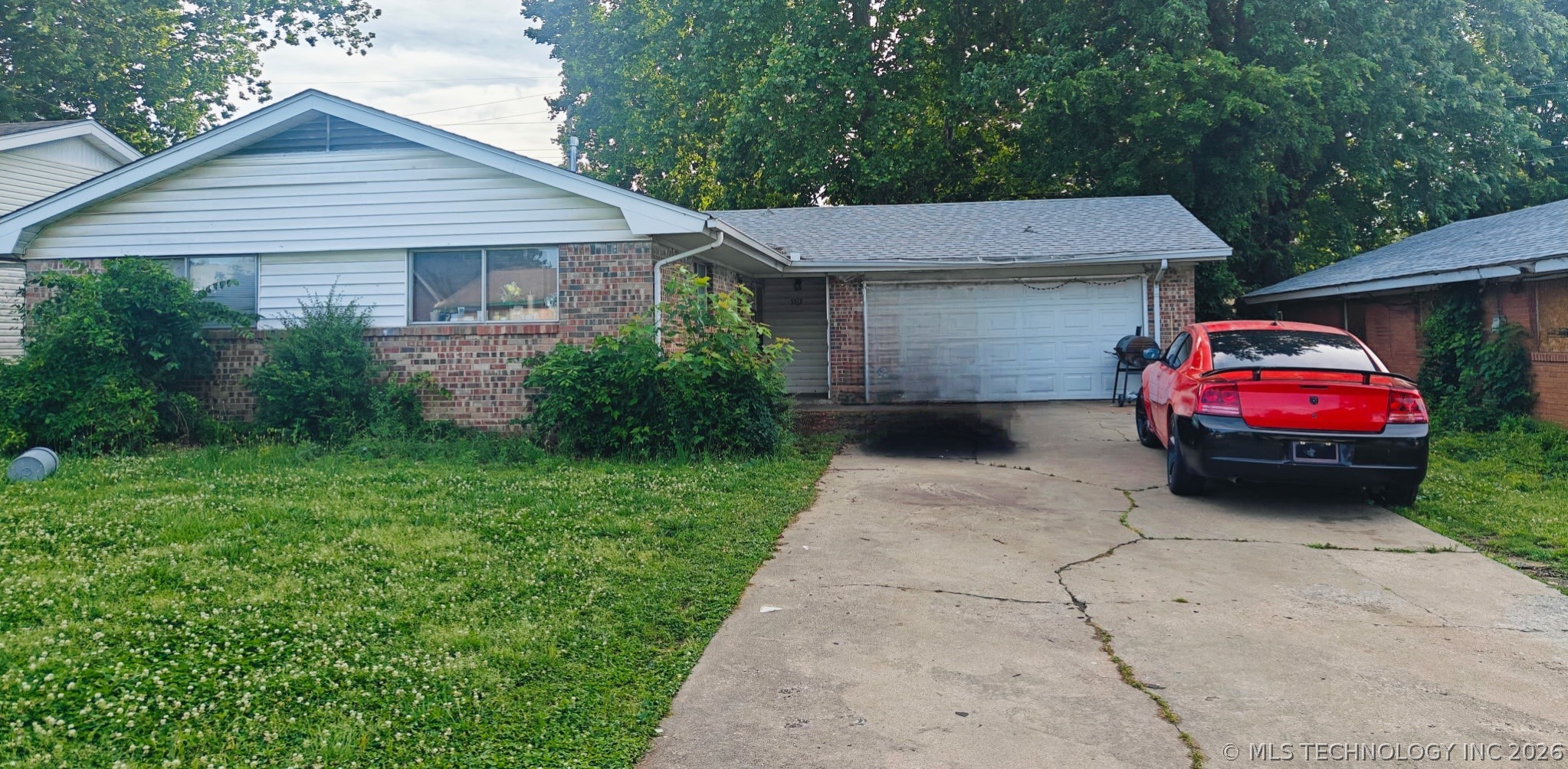 5512 N Hartford Place Property Photo 1