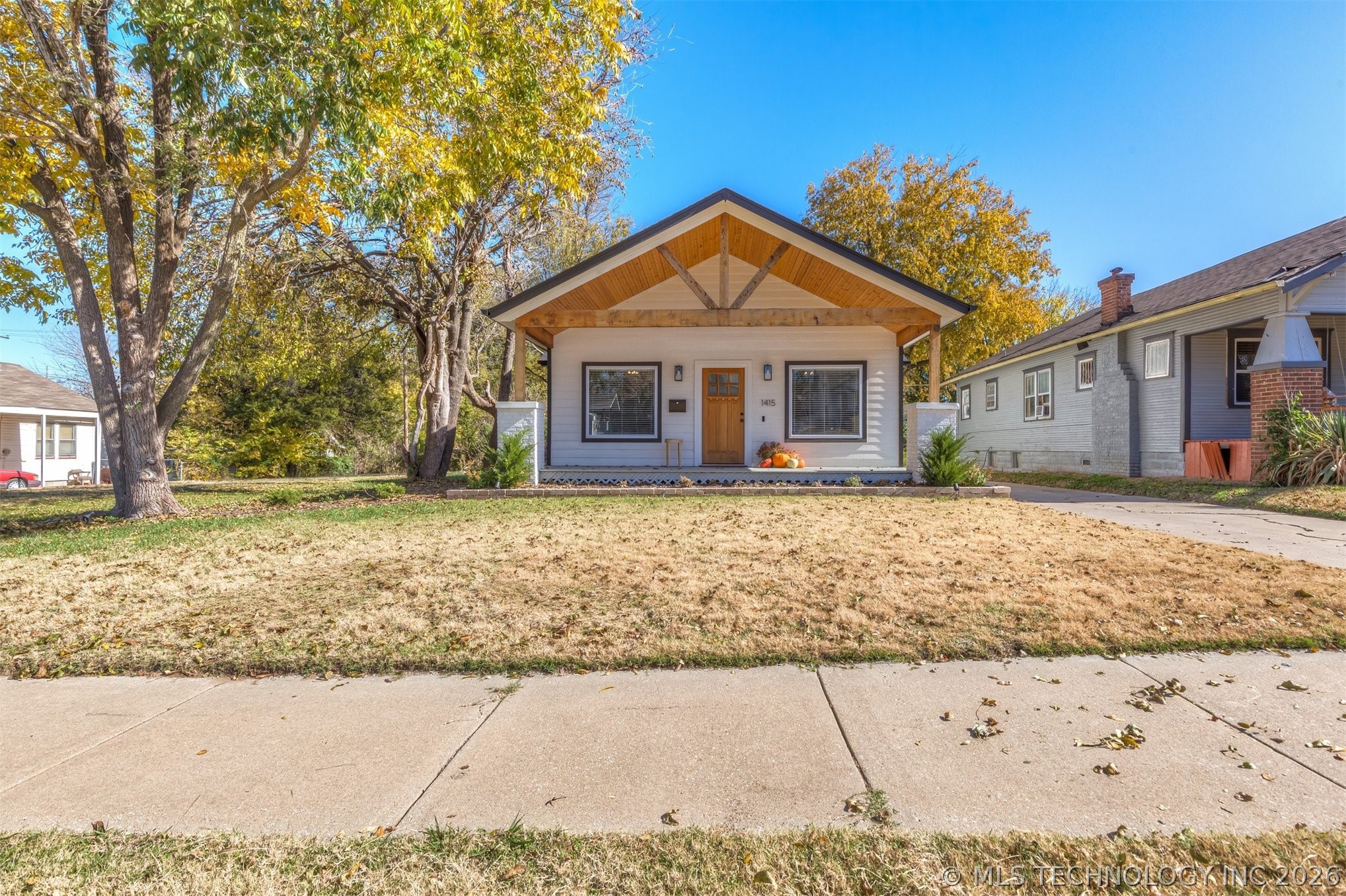 1415 N Main Street Property Photo 3