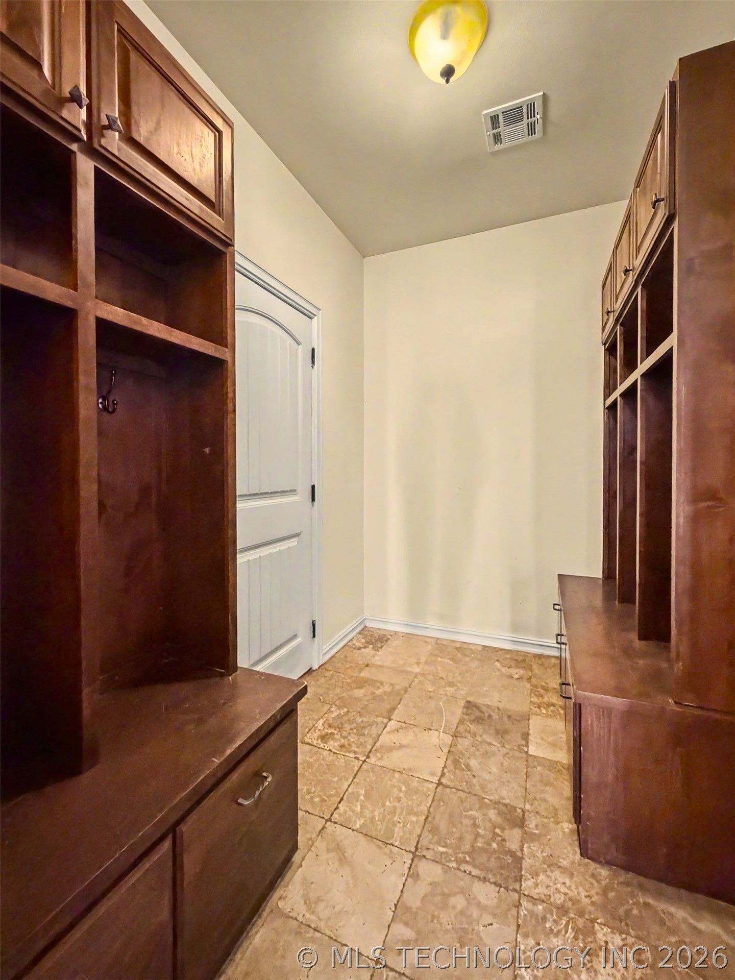 3401 N 17th W Property Photo 28