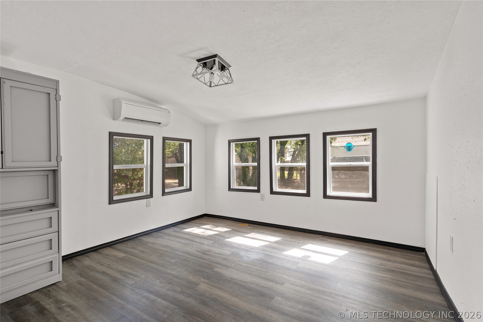 10 5th Avenue Nw Property Photo 10
