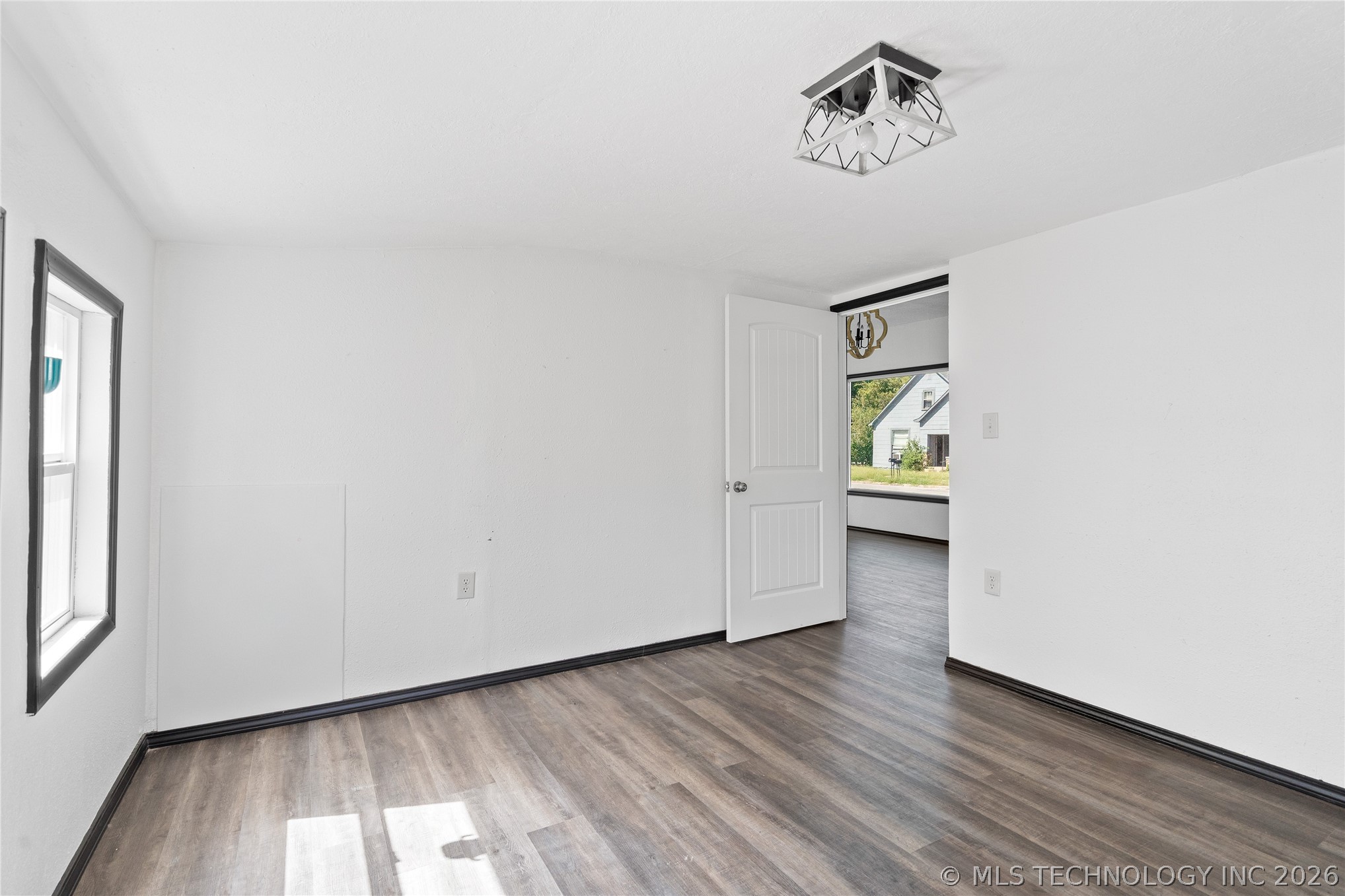 10 5th Avenue Nw Property Photo 11
