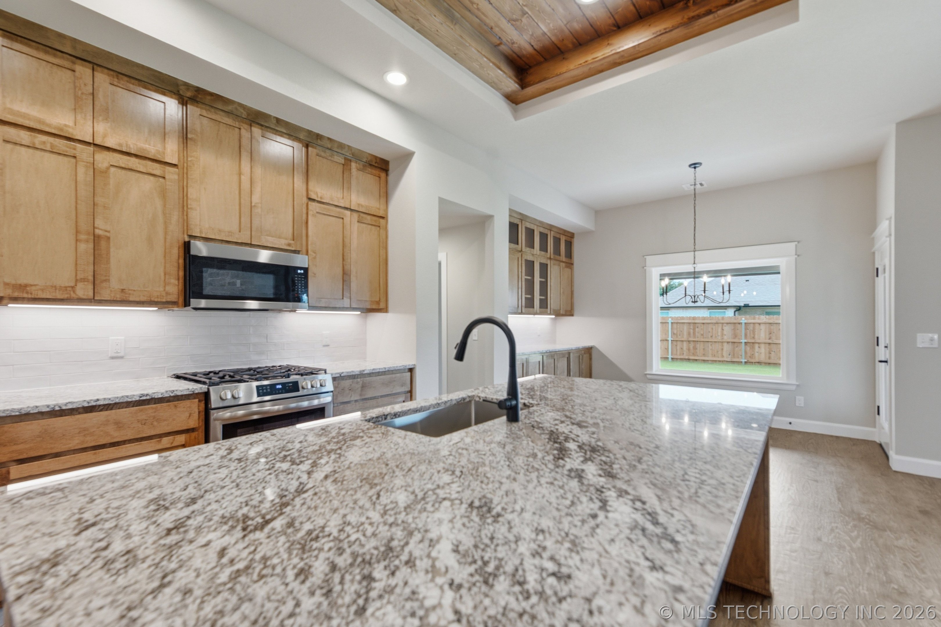 22904 E 106th Place S Property Photo 11