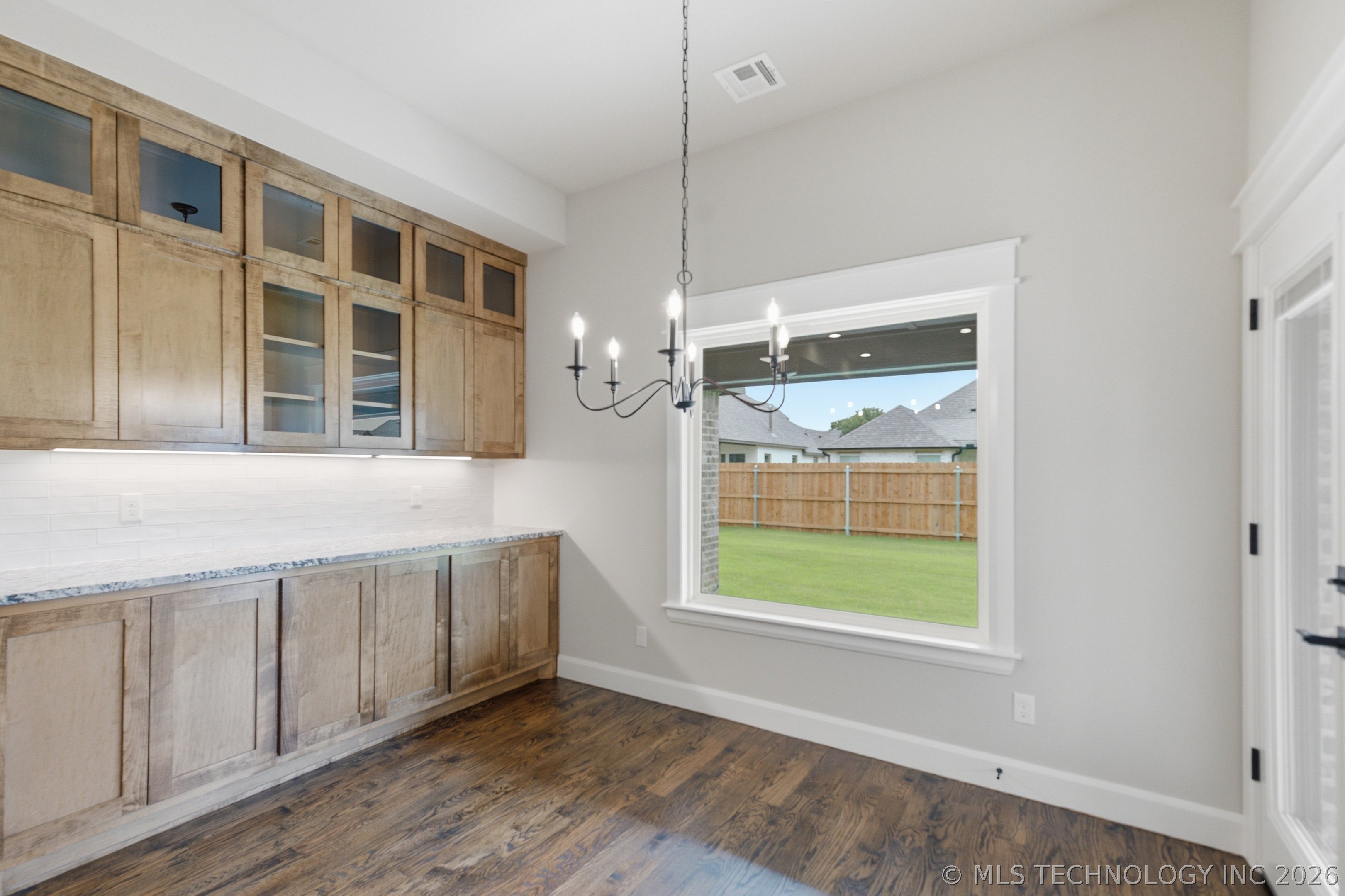 22904 E 106th Place S Property Photo 12