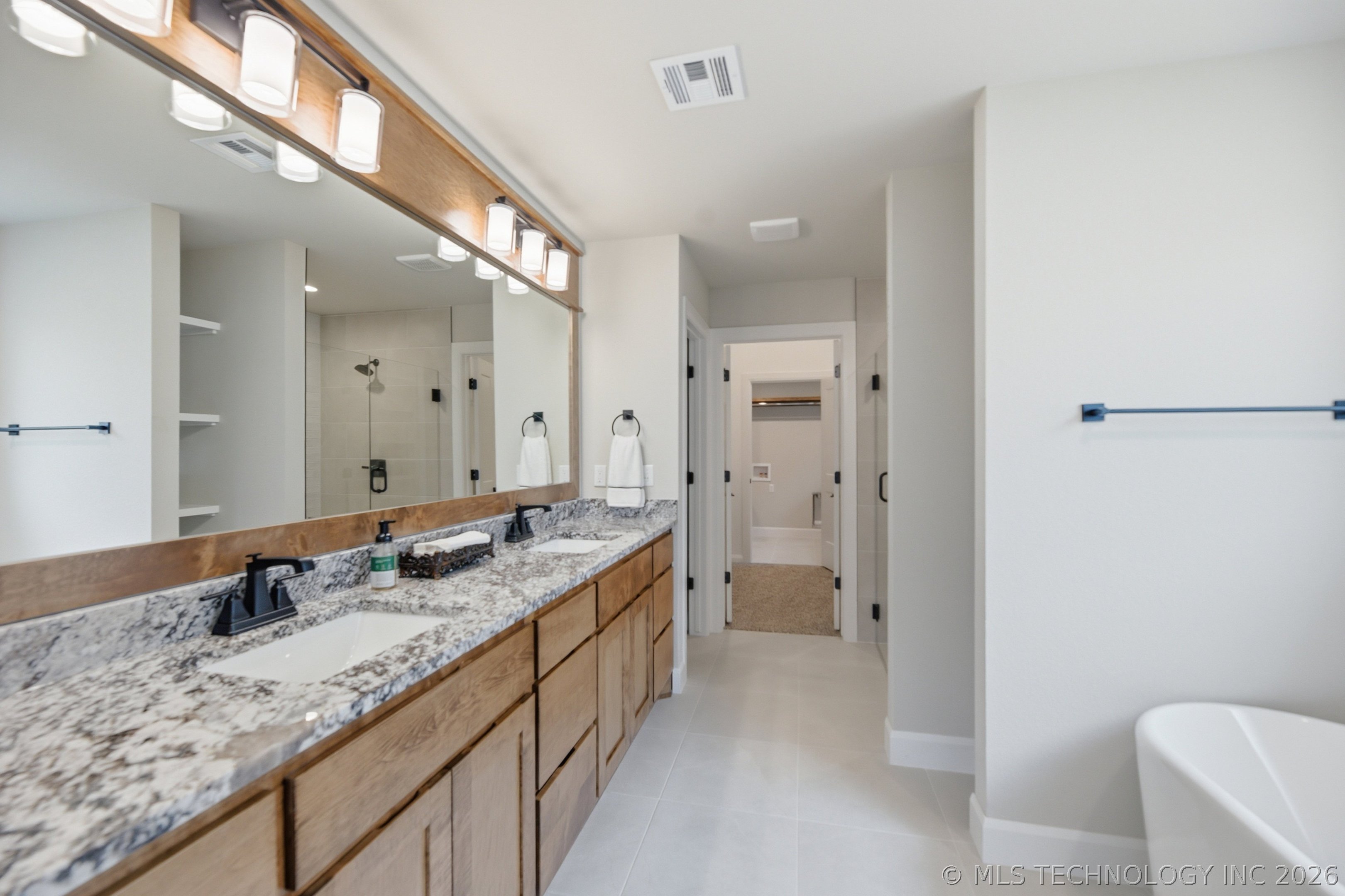 22904 E 106th Place S Property Photo 17