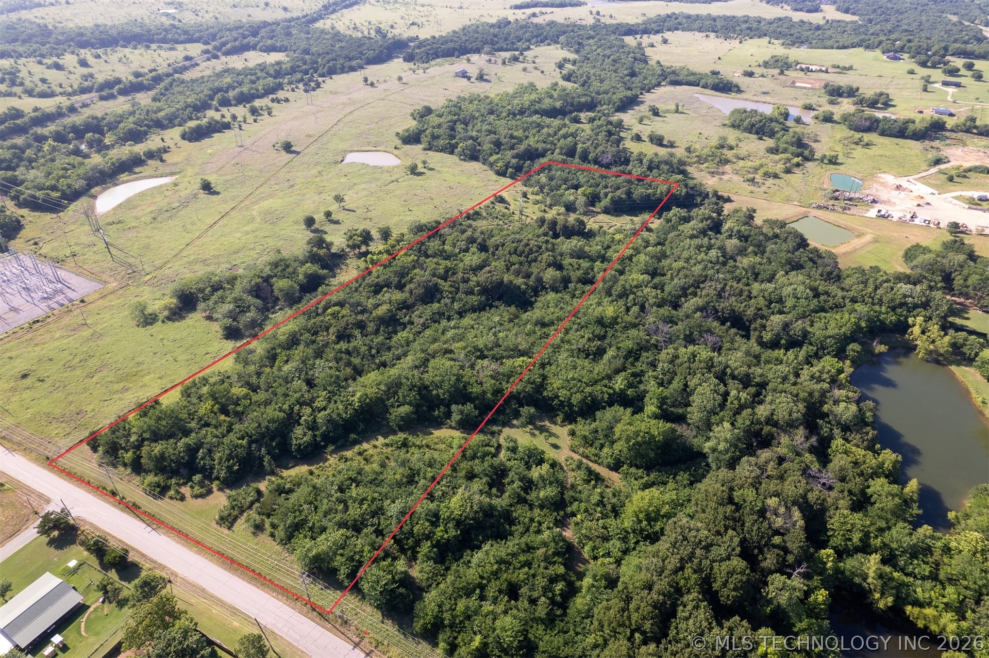 00 Bounds Property Photo 3