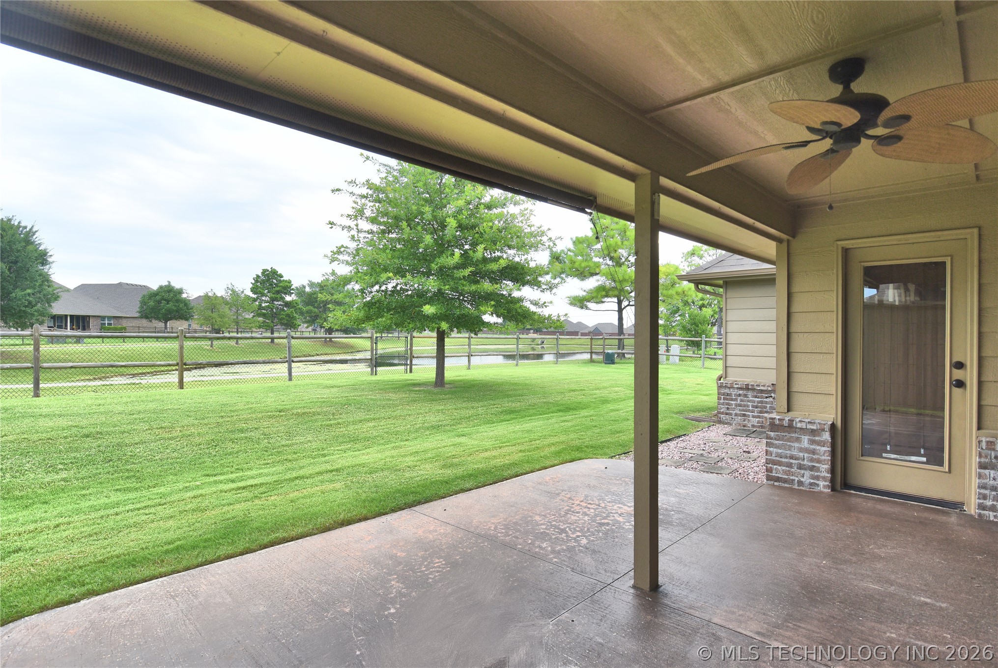 17519 E 45th Place Property Photo 29