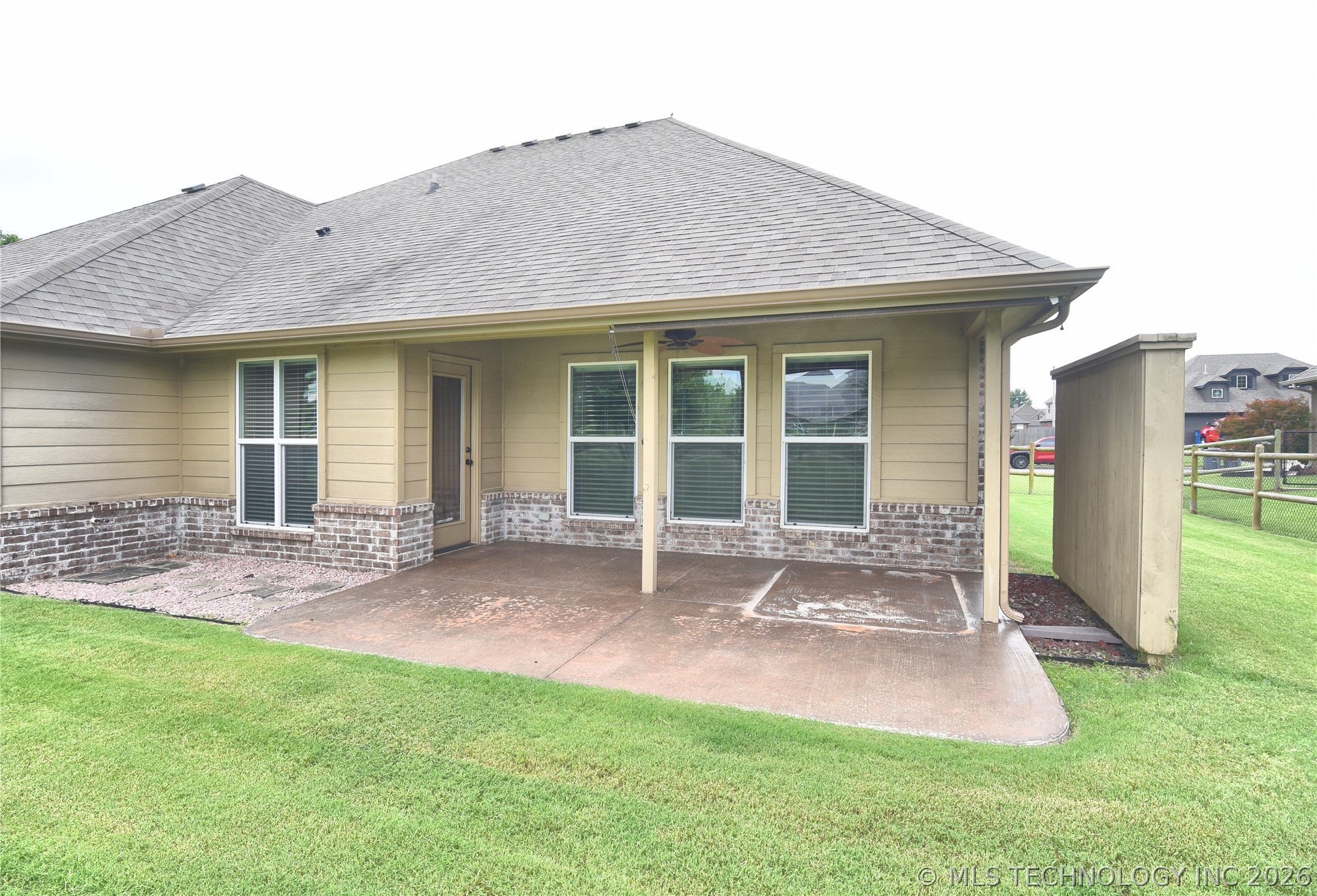 17519 E 45th Place Property Photo 30
