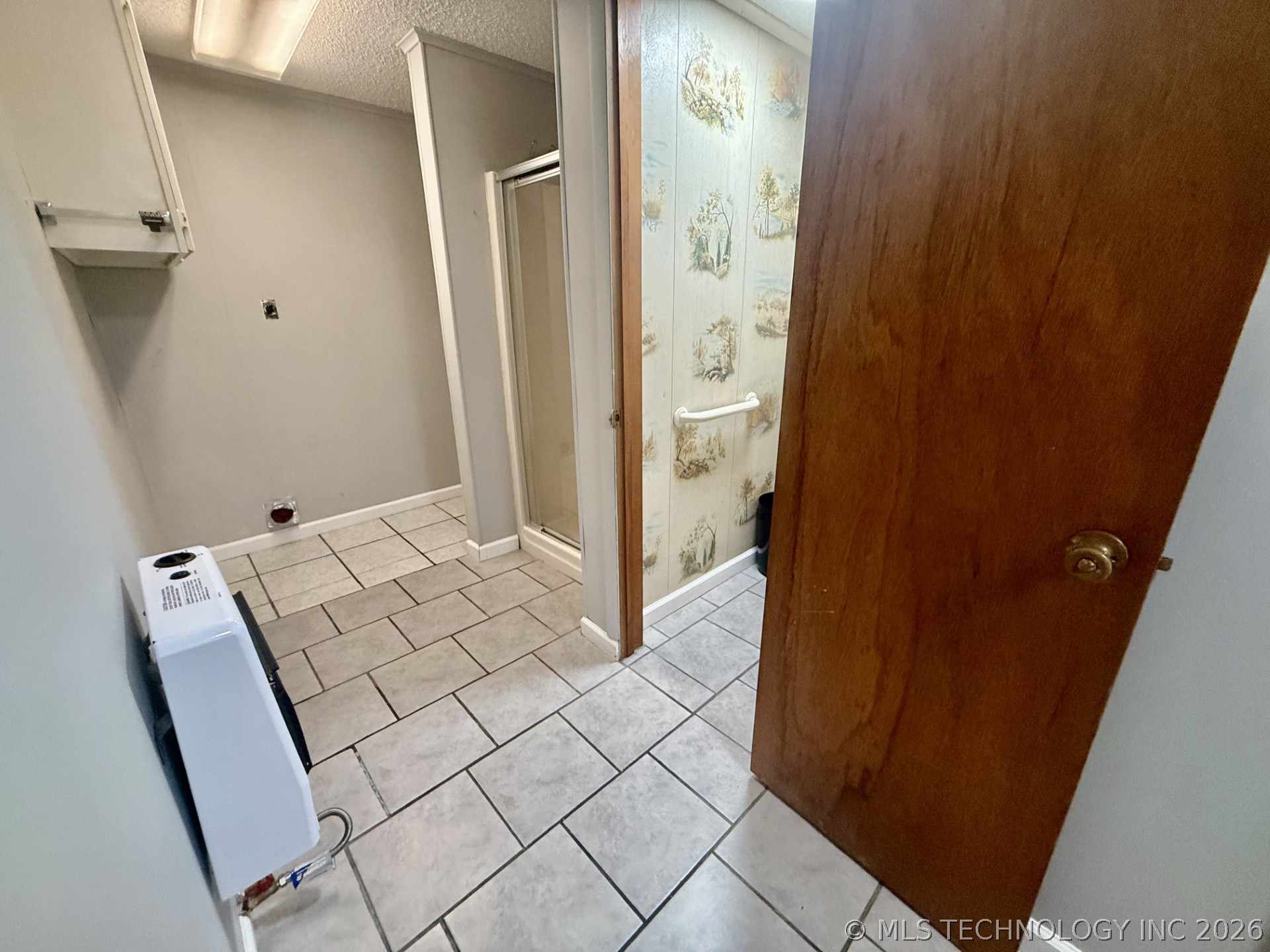 478 E Main Street Property Photo 19