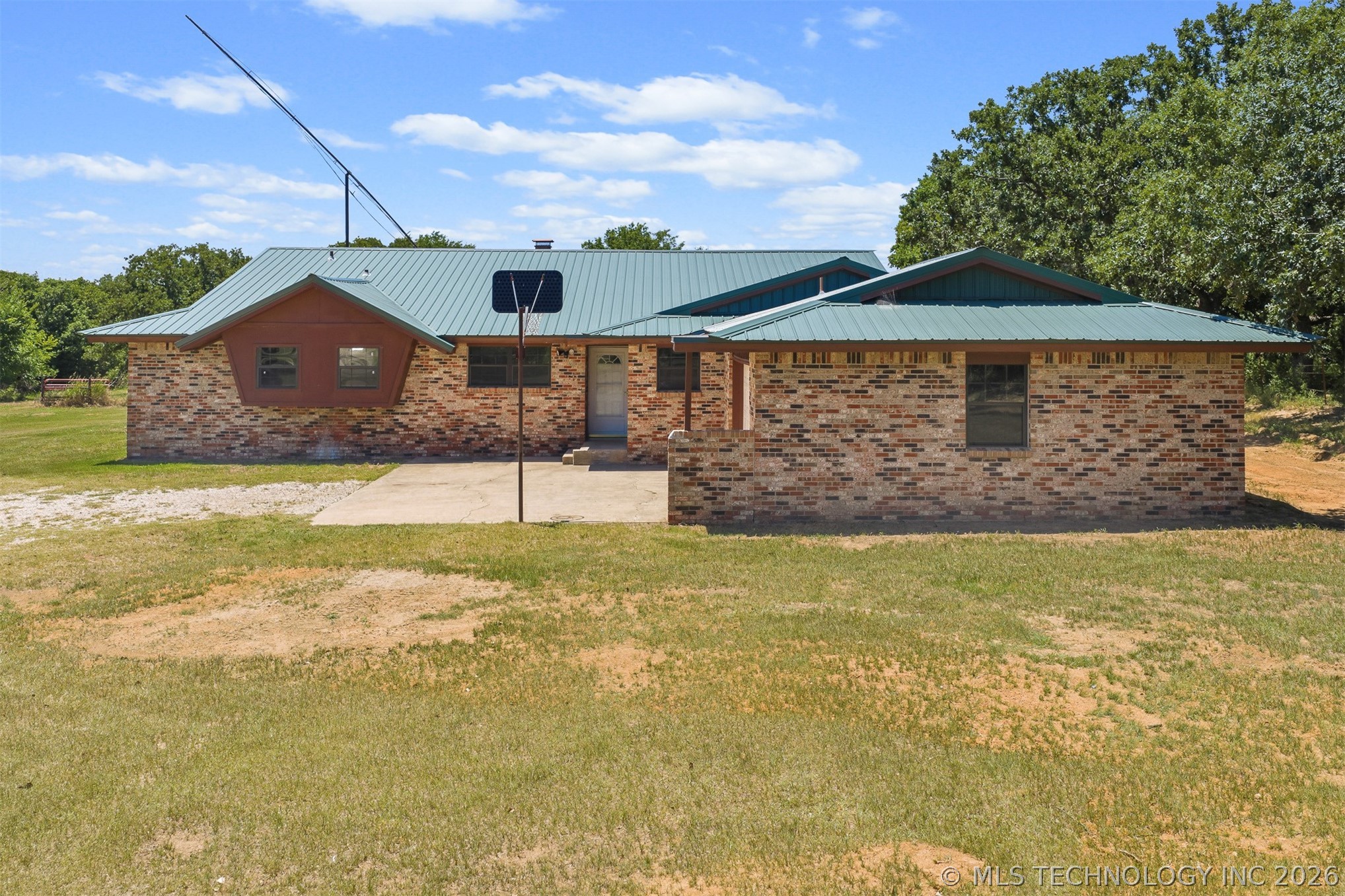 29274 Highway 74 Property Photo 3