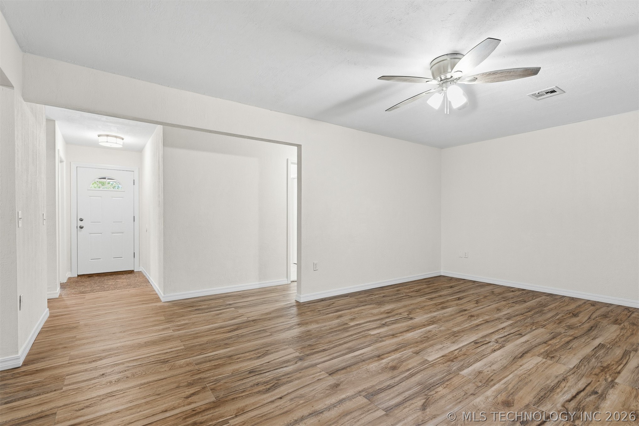 29274 Highway 74 Property Photo 9