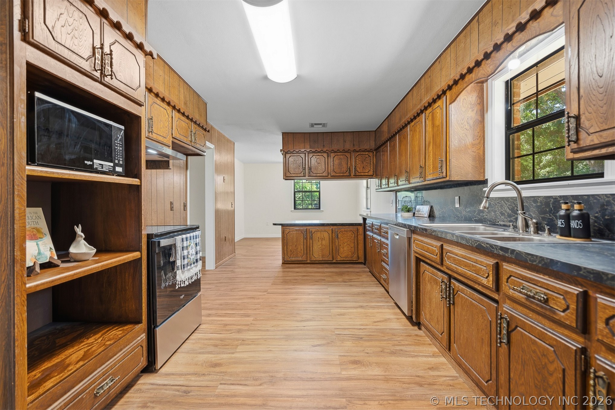 29274 Highway 74 Property Photo 13