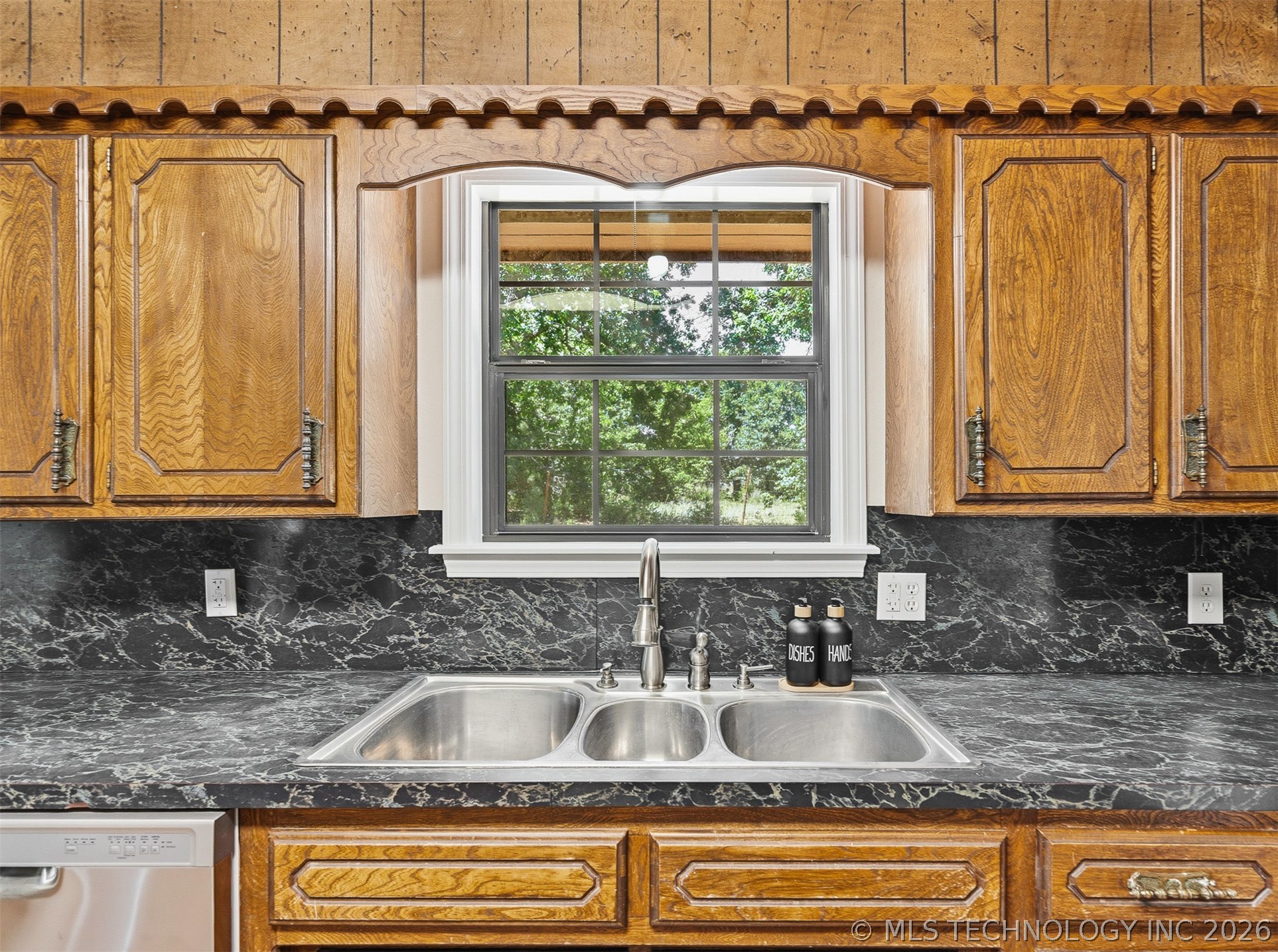 29274 Highway 74 Property Photo 15