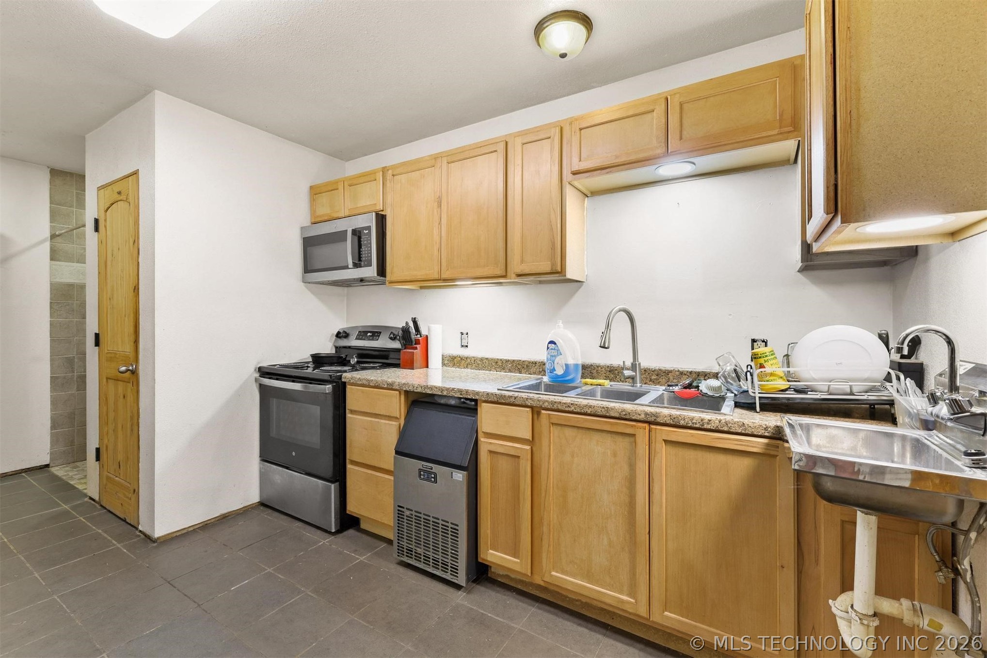15715 State Road 78 Property Photo 11