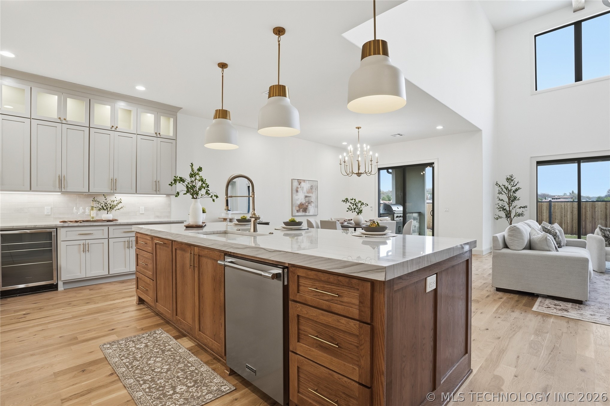 12029 S Vandalia Avenue Property Photo 4