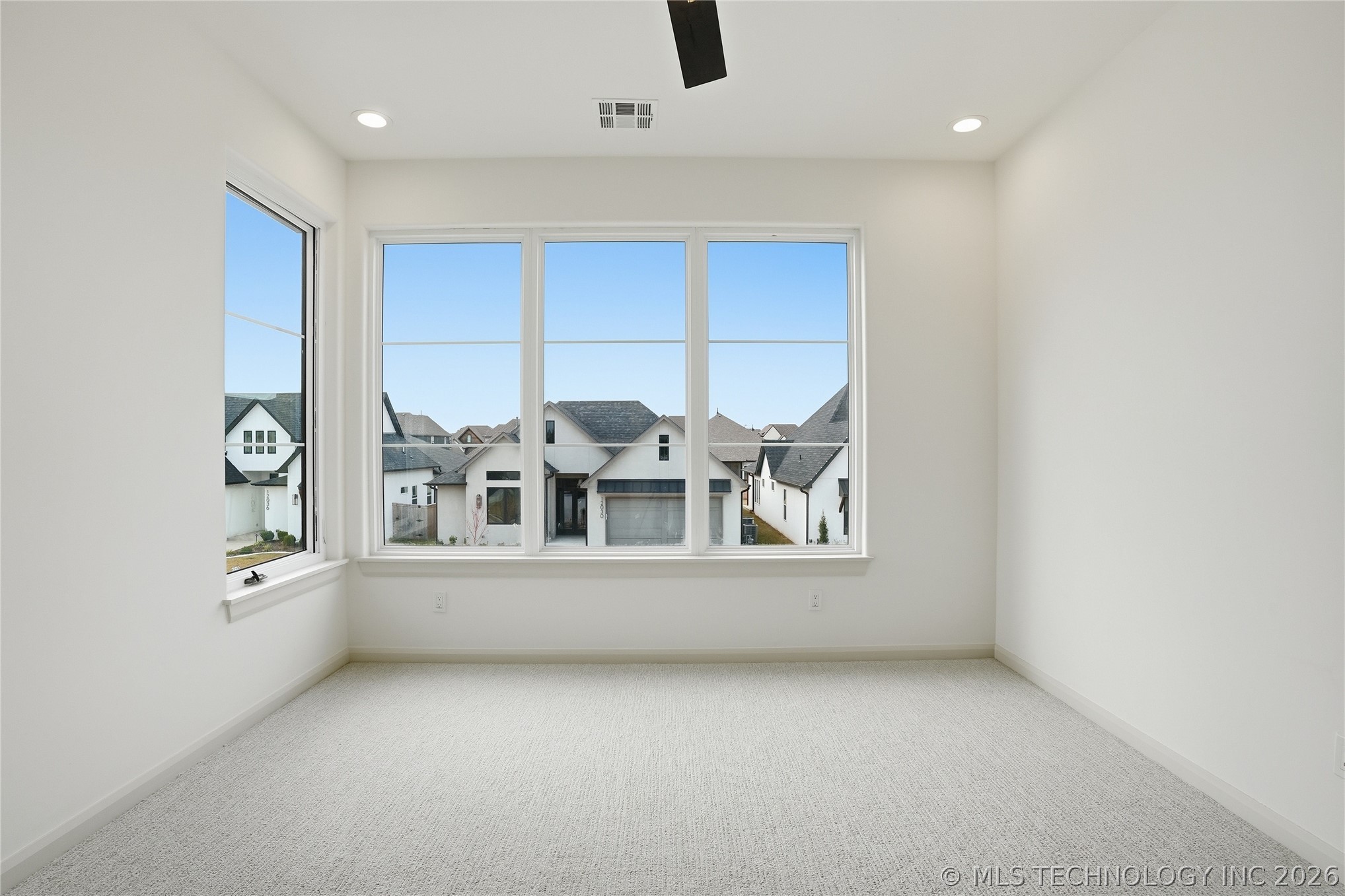 12029 S Vandalia Avenue Property Photo 38