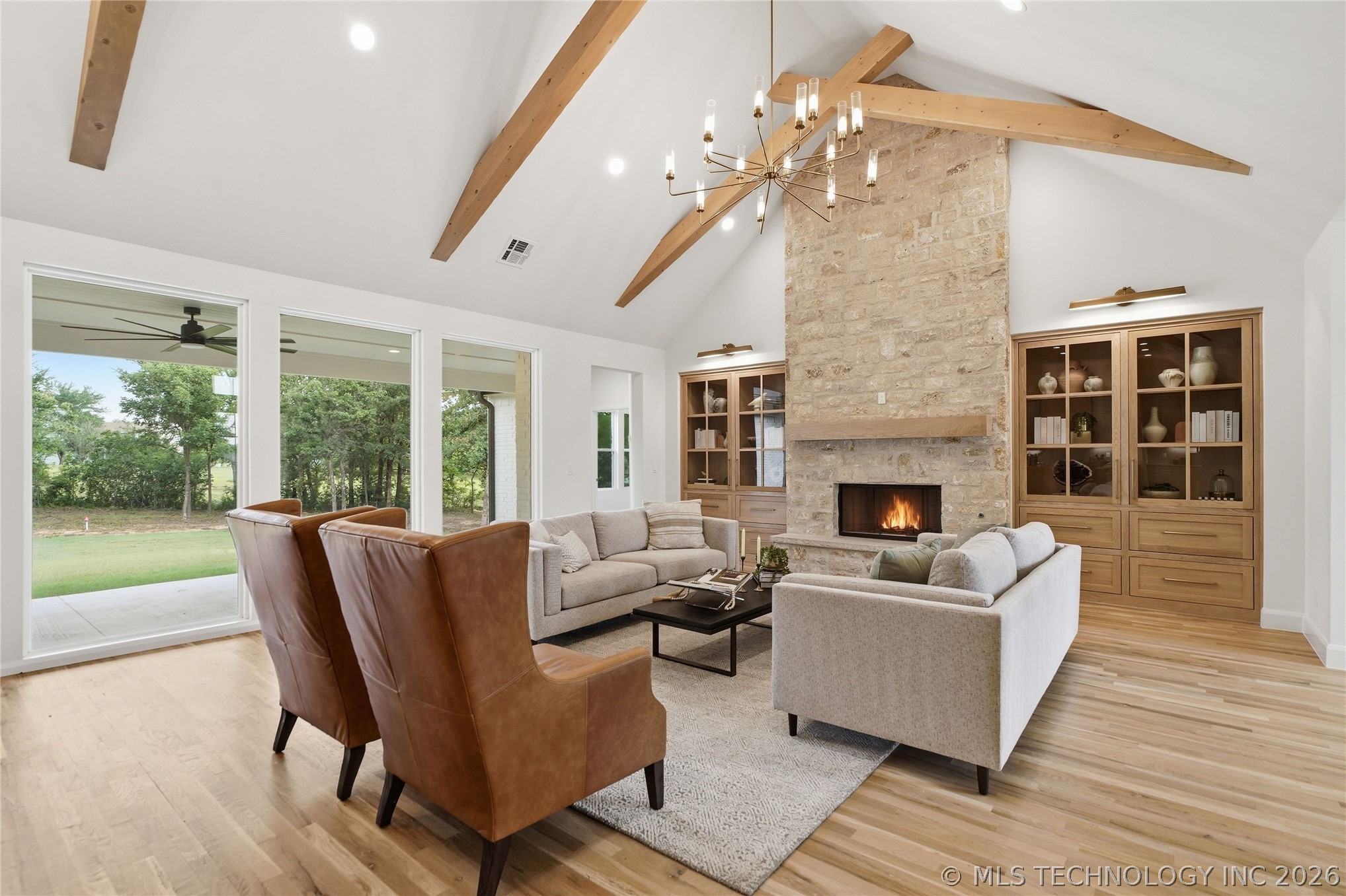 2714 Hickory Ridge Drive Property Photo 8