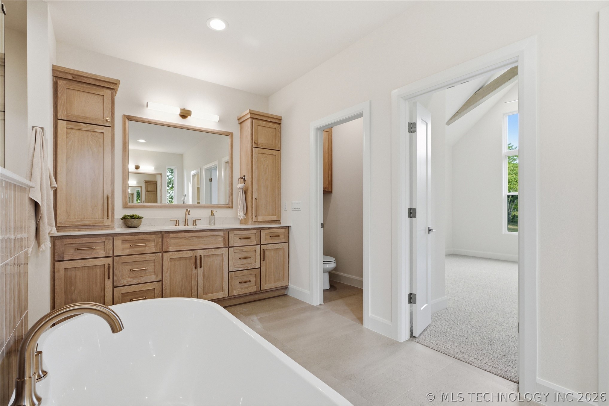 2714 Hickory Ridge Drive Property Photo 27
