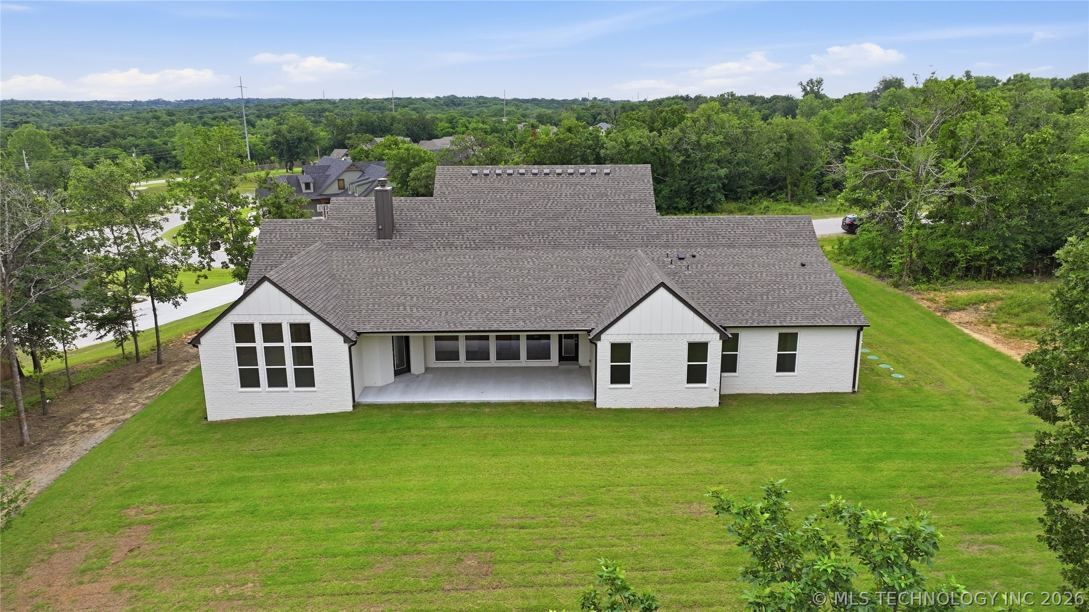 2714 Hickory Ridge Drive Property Photo 38