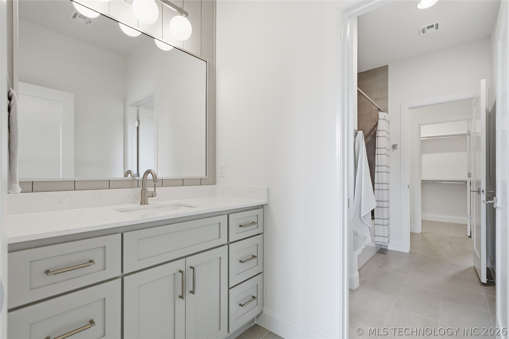 2714 Hickory Ridge Drive Property Photo 44