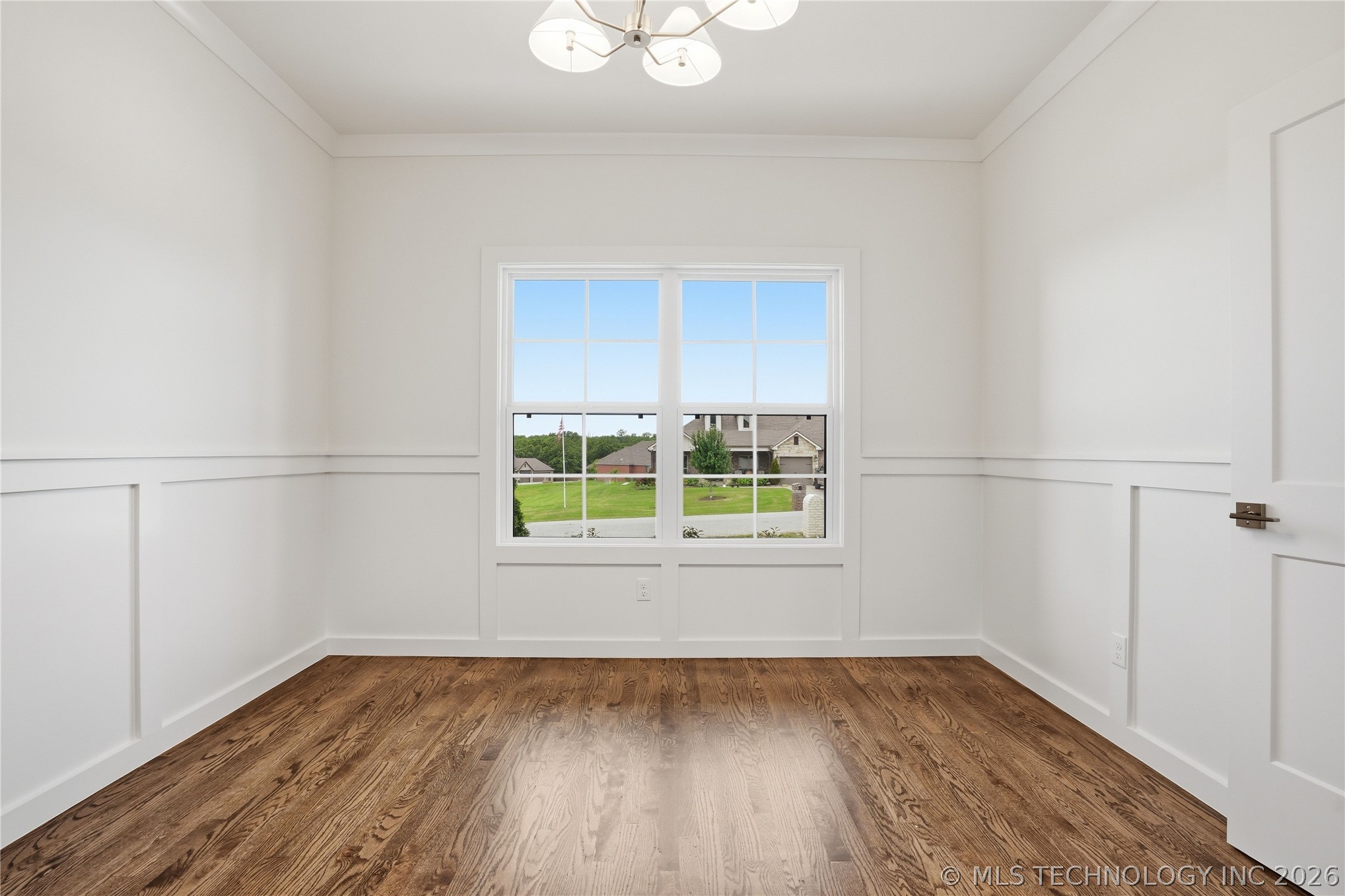 1831 E 44th Street Property Photo 3