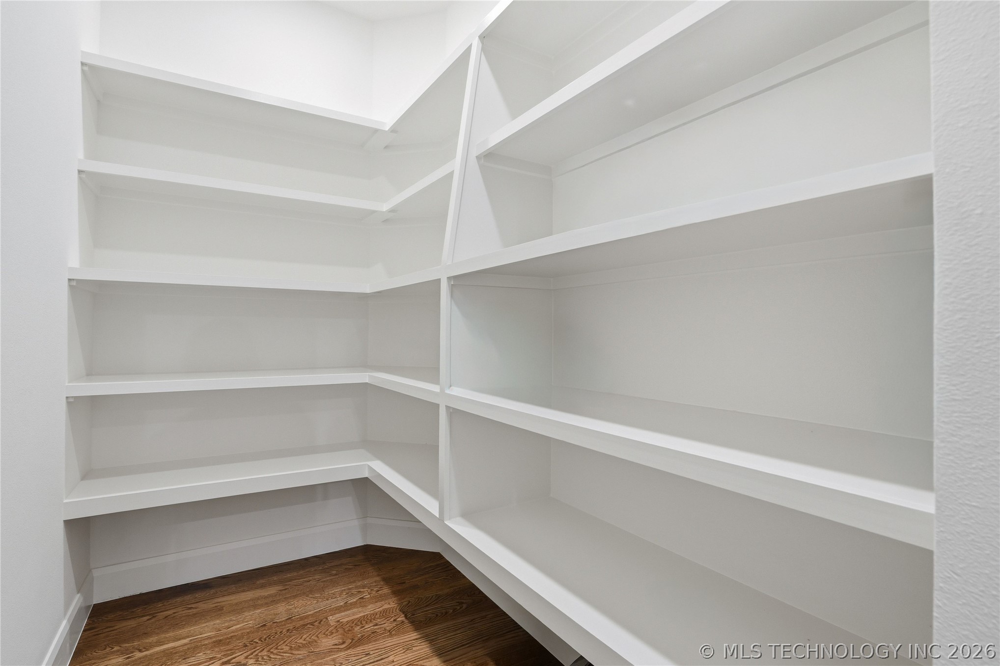 1831 E 44th Street Property Photo 23