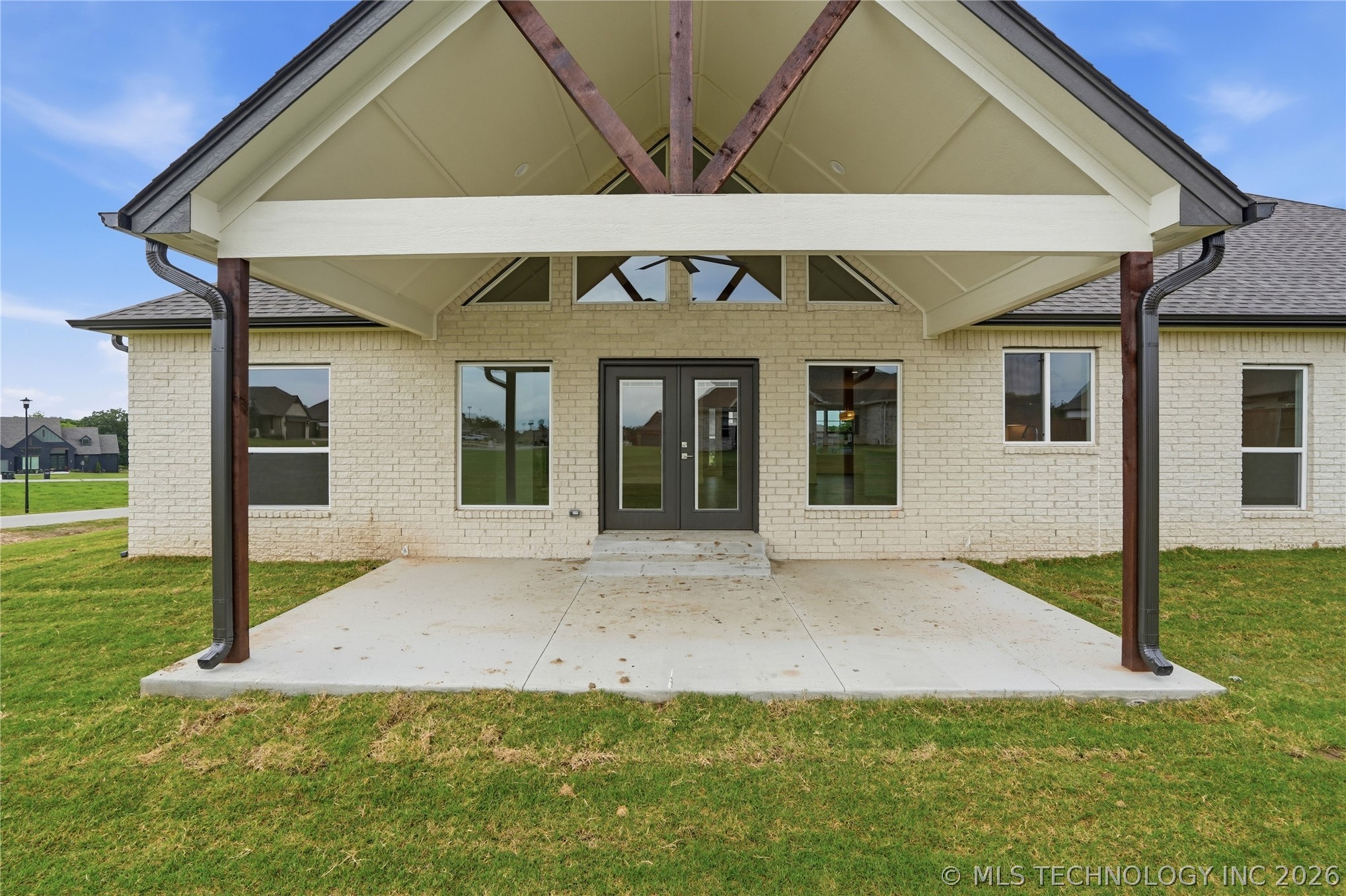 1831 E 44th Street Property Photo 38