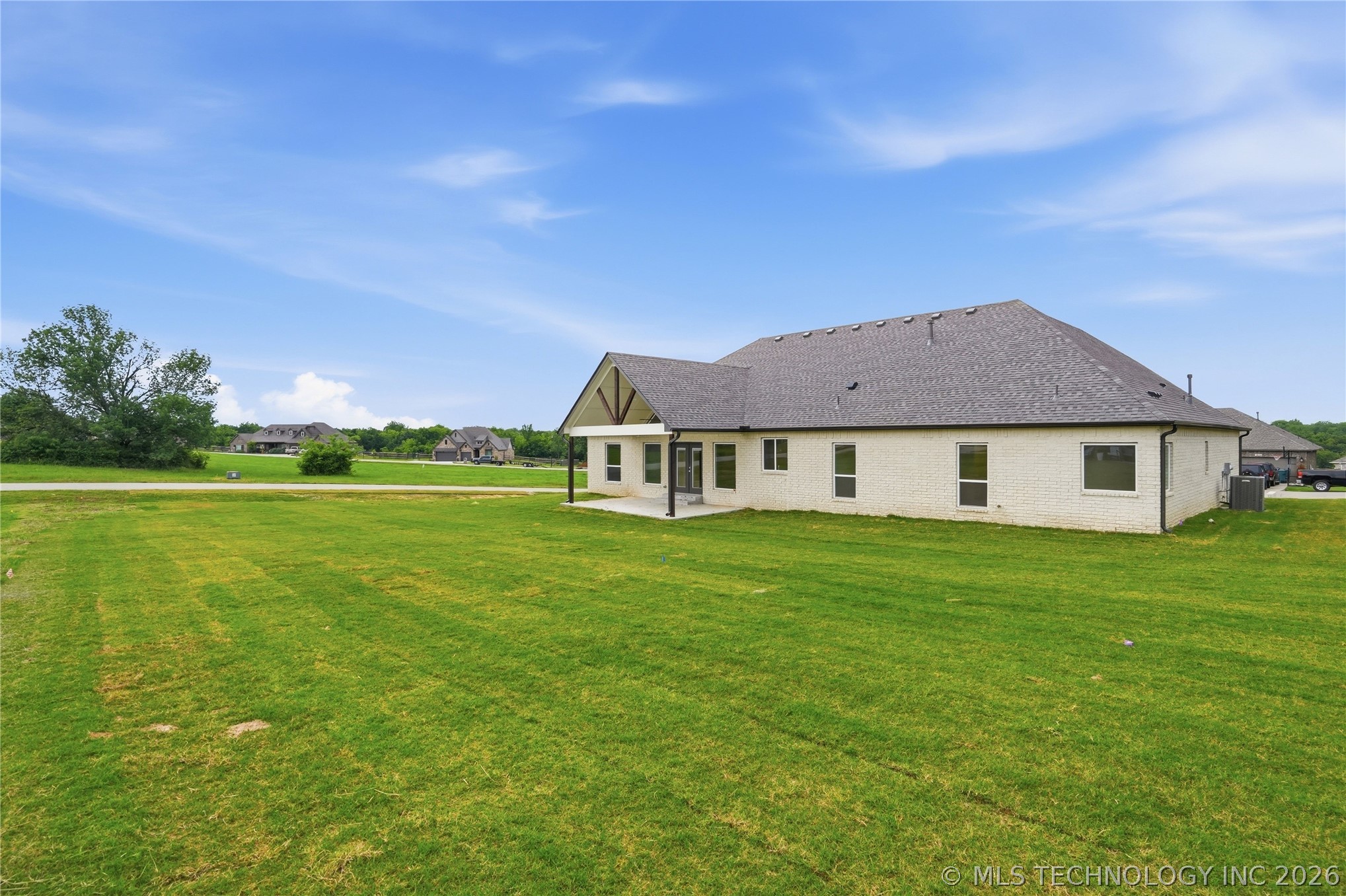 1831 E 44th Street Property Photo 40