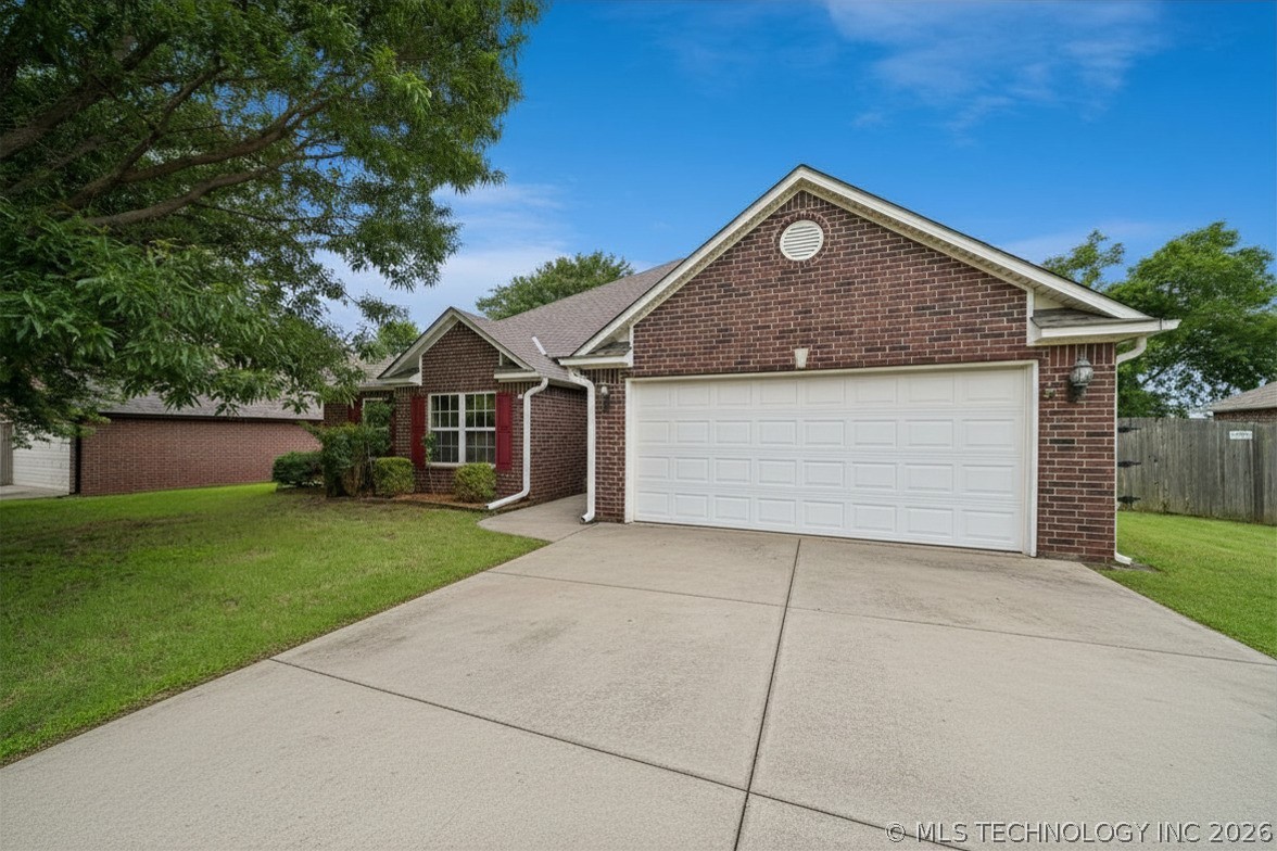 5309 Richmond Drive Property Photo 3
