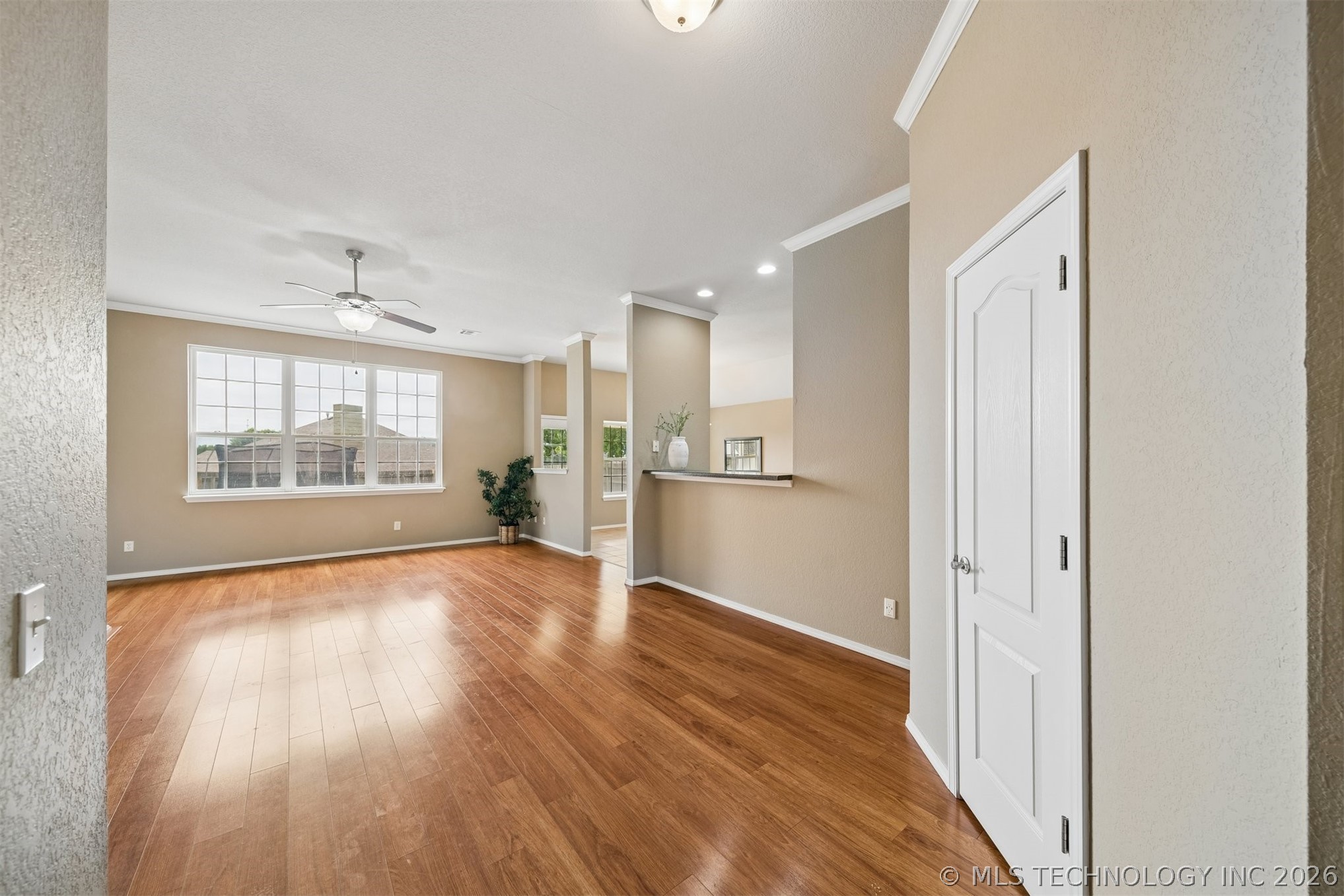 5309 Richmond Drive Property Photo 5