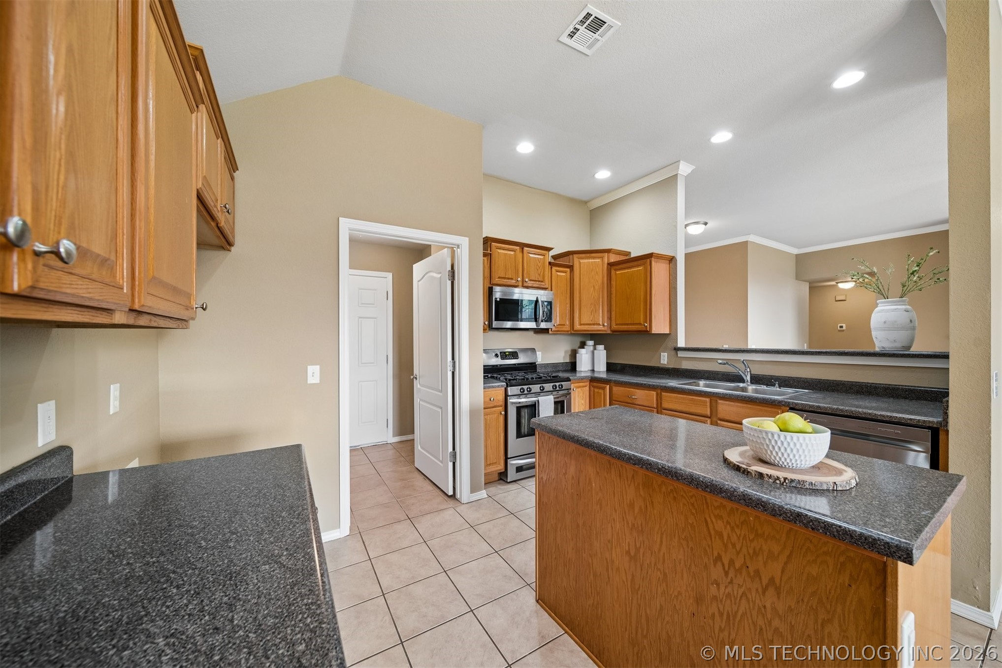 5309 Richmond Drive Property Photo 15