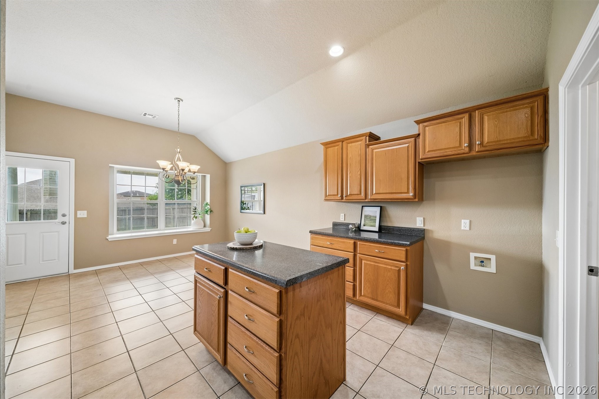 5309 Richmond Drive Property Photo 17