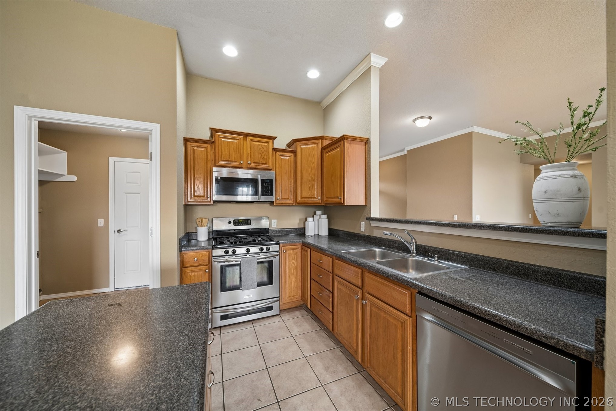 5309 Richmond Drive Property Photo 19