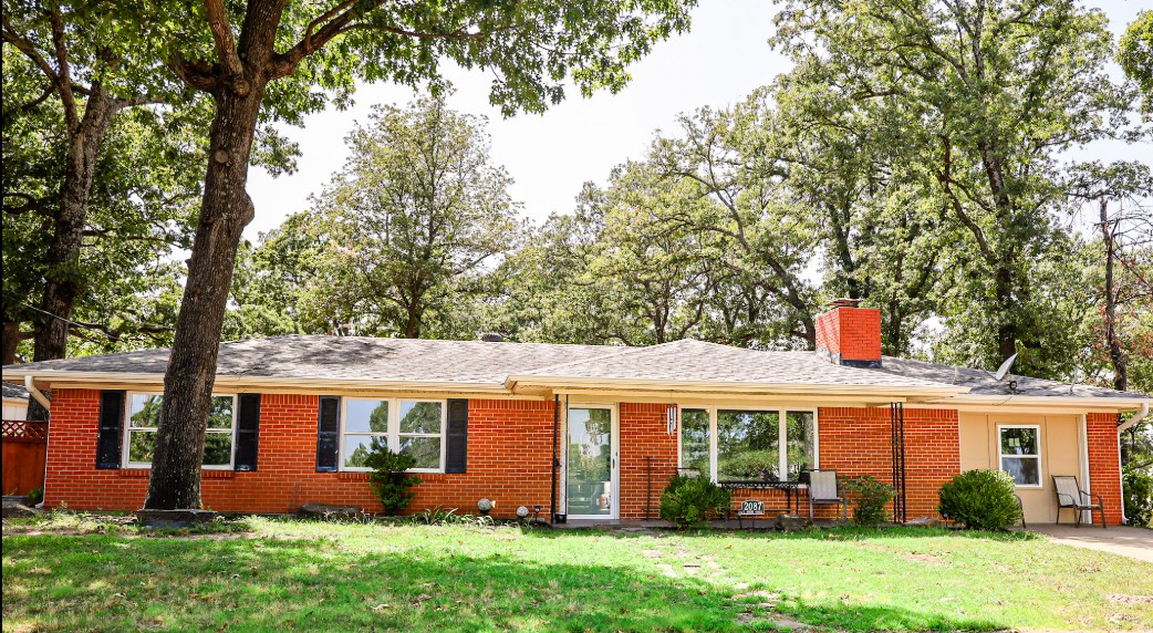 2087 E Mcgill Circle Property Photo 1