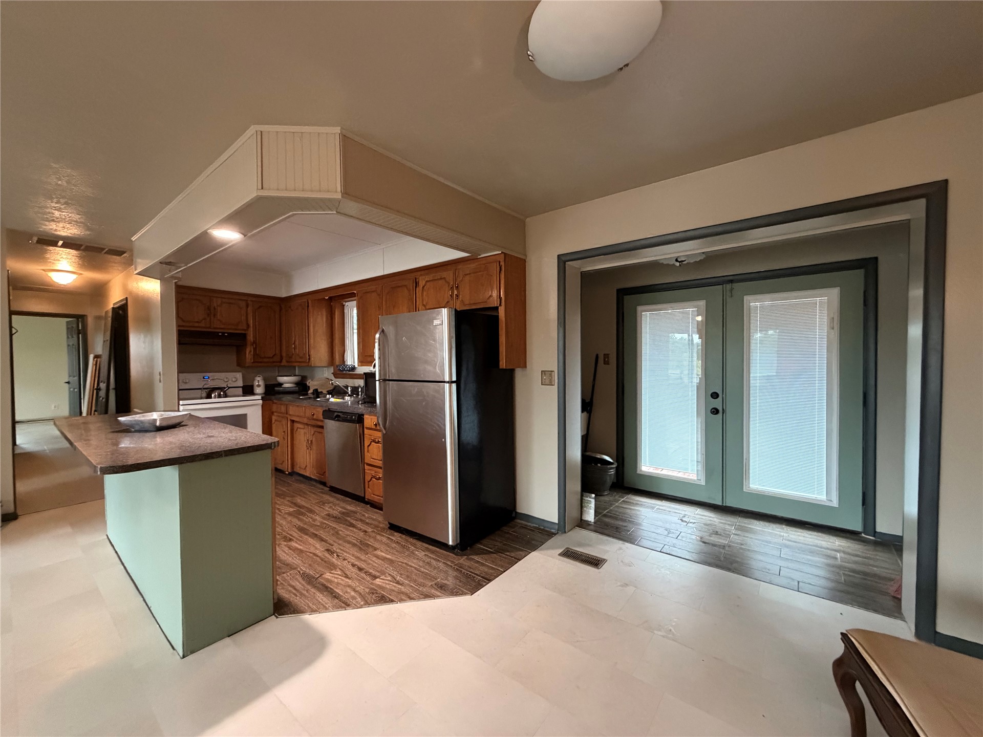 2087 E Mcgill Circle Property Photo 25