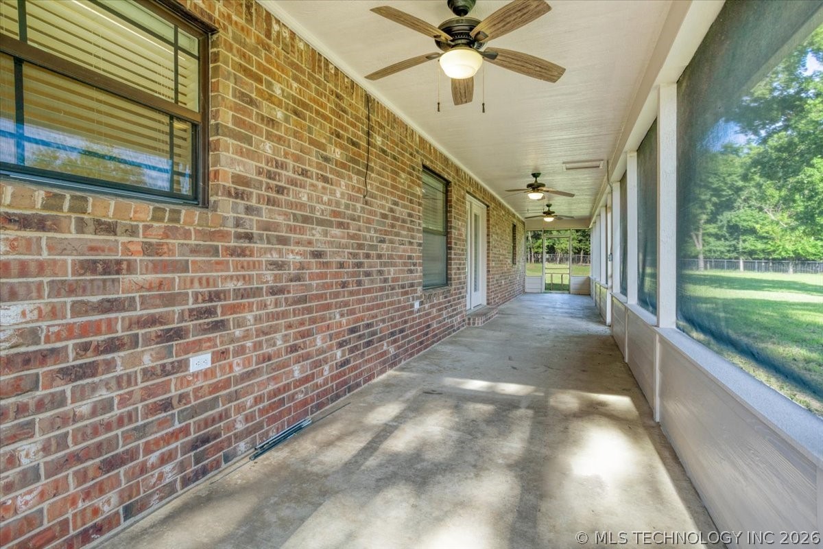 7939 W G Bar Road Property Photo 7
