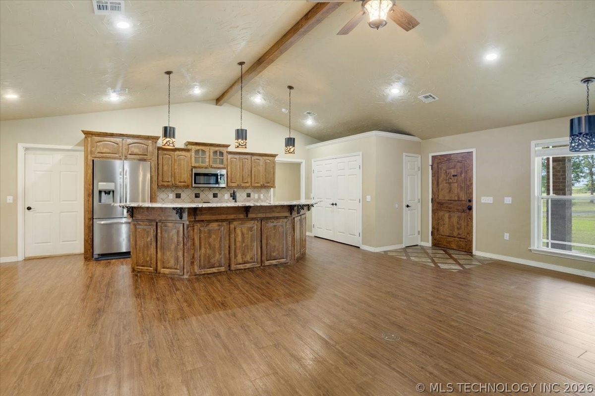 7939 W G Bar Road Property Photo 11