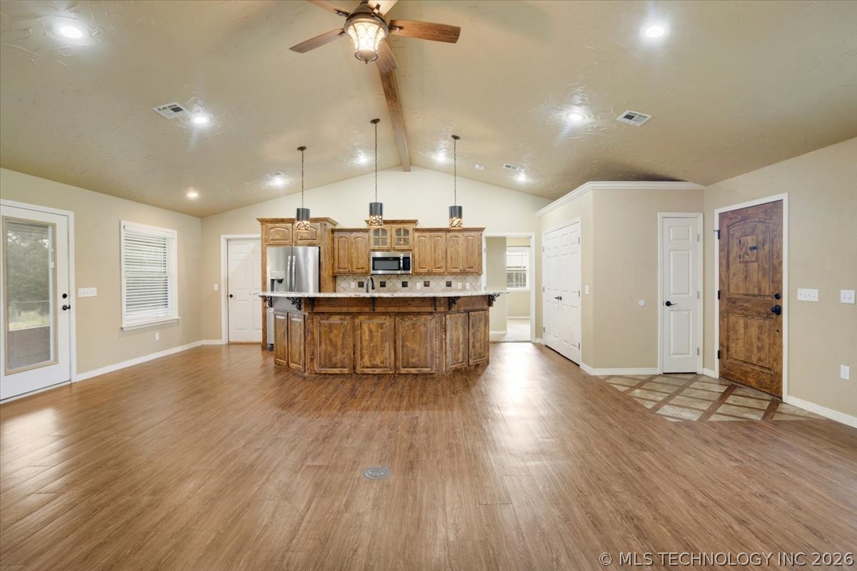 7939 W G Bar Road Property Photo 12