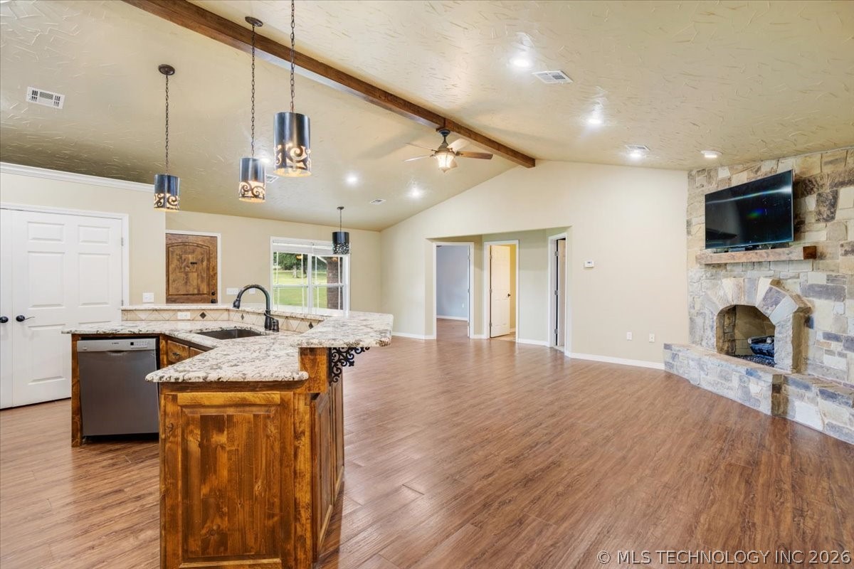 7939 W G Bar Road Property Photo 16