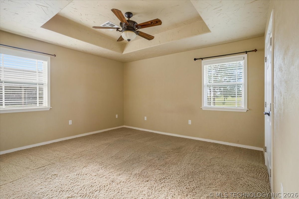 7939 W G Bar Road Property Photo 18