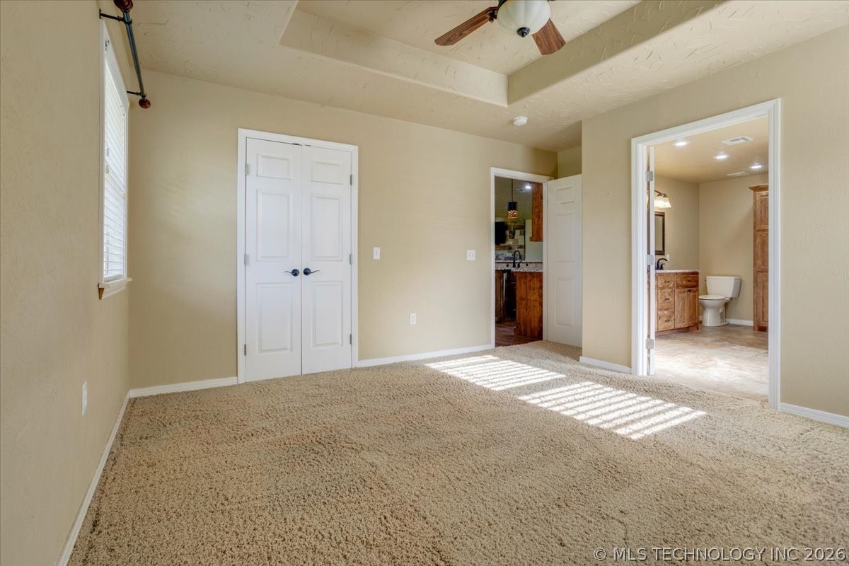 7939 W G Bar Road Property Photo 19
